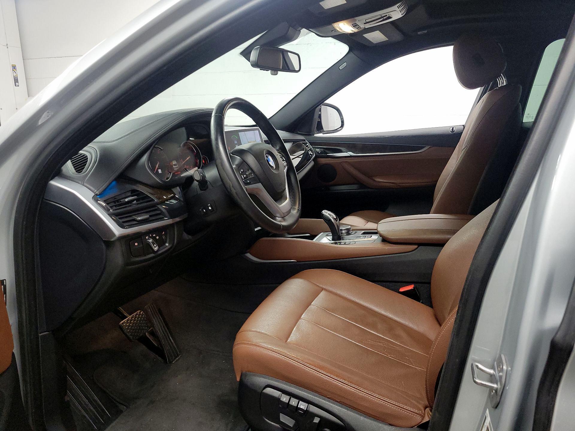 Thumbnail: 2019 BMW X6 - 11