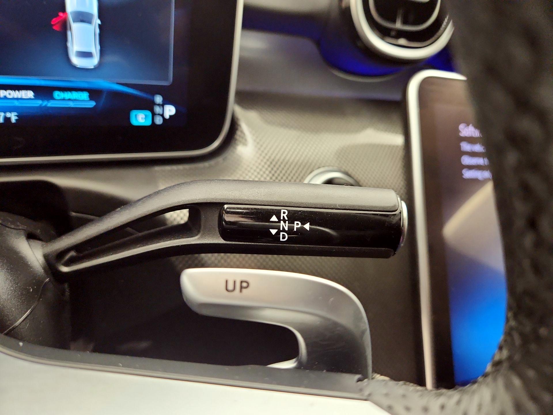 Thumbnail: 2024 Mercedes-Benz C-Class - 18