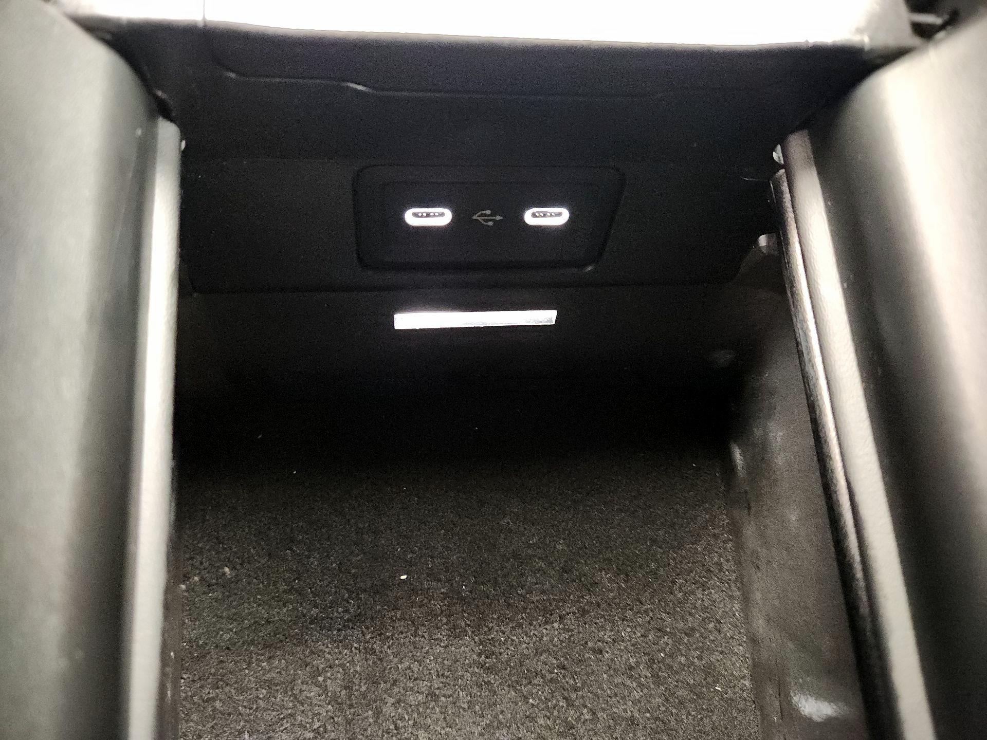 Thumbnail: 2024 Mercedes-Benz C-Class - 19