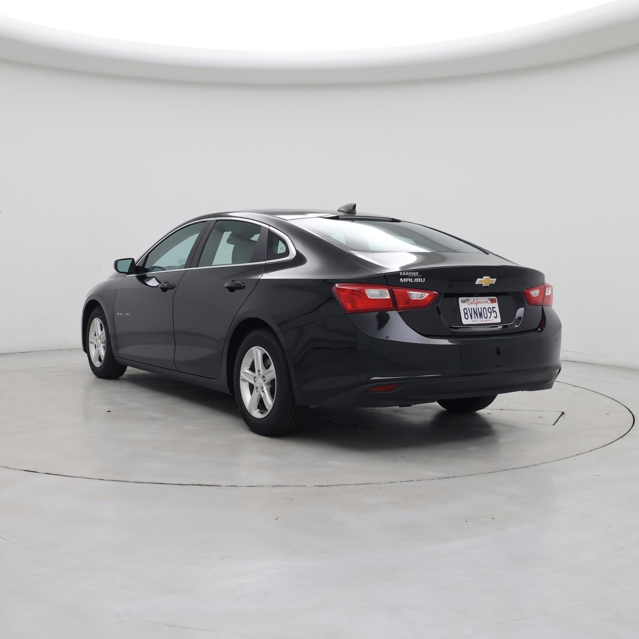 Thumbnail: 2021 Chevrolet Malibu - 2