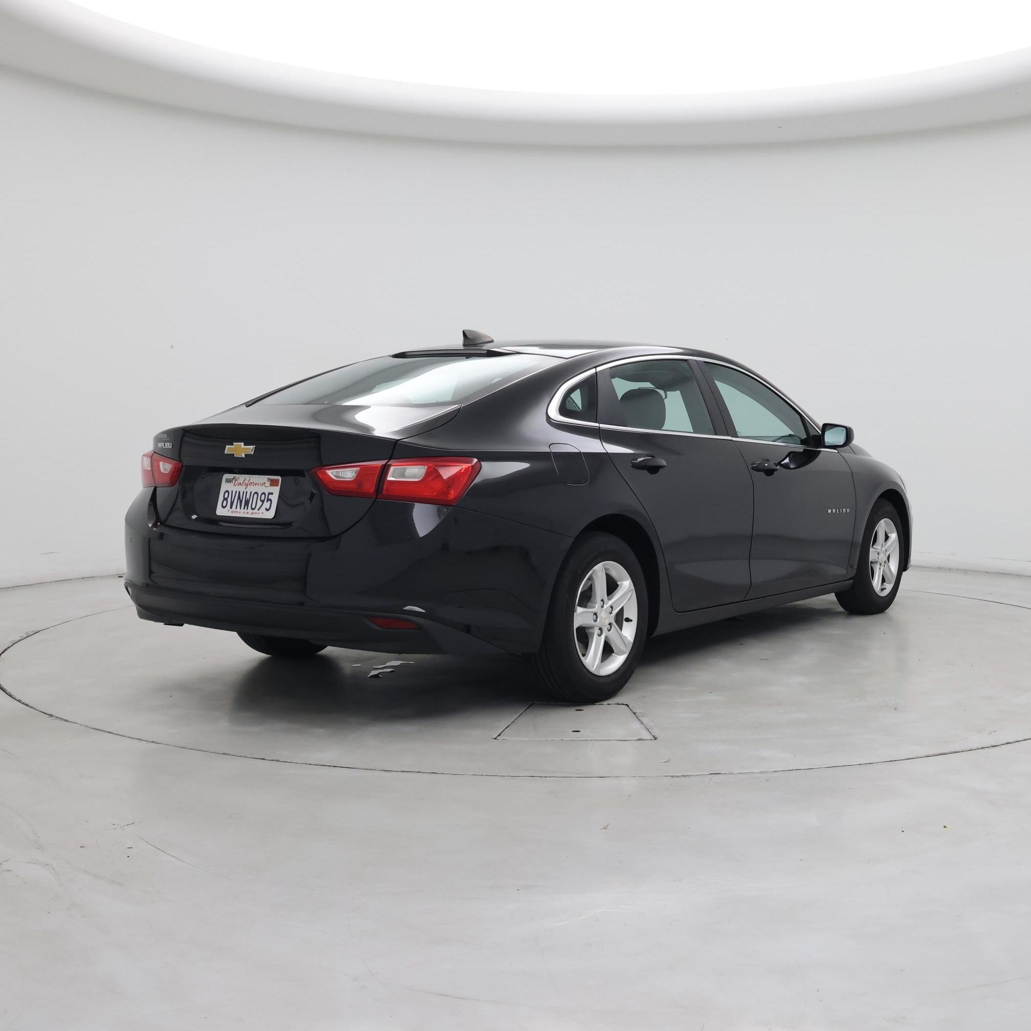 Thumbnail: 2021 Chevrolet Malibu - 8