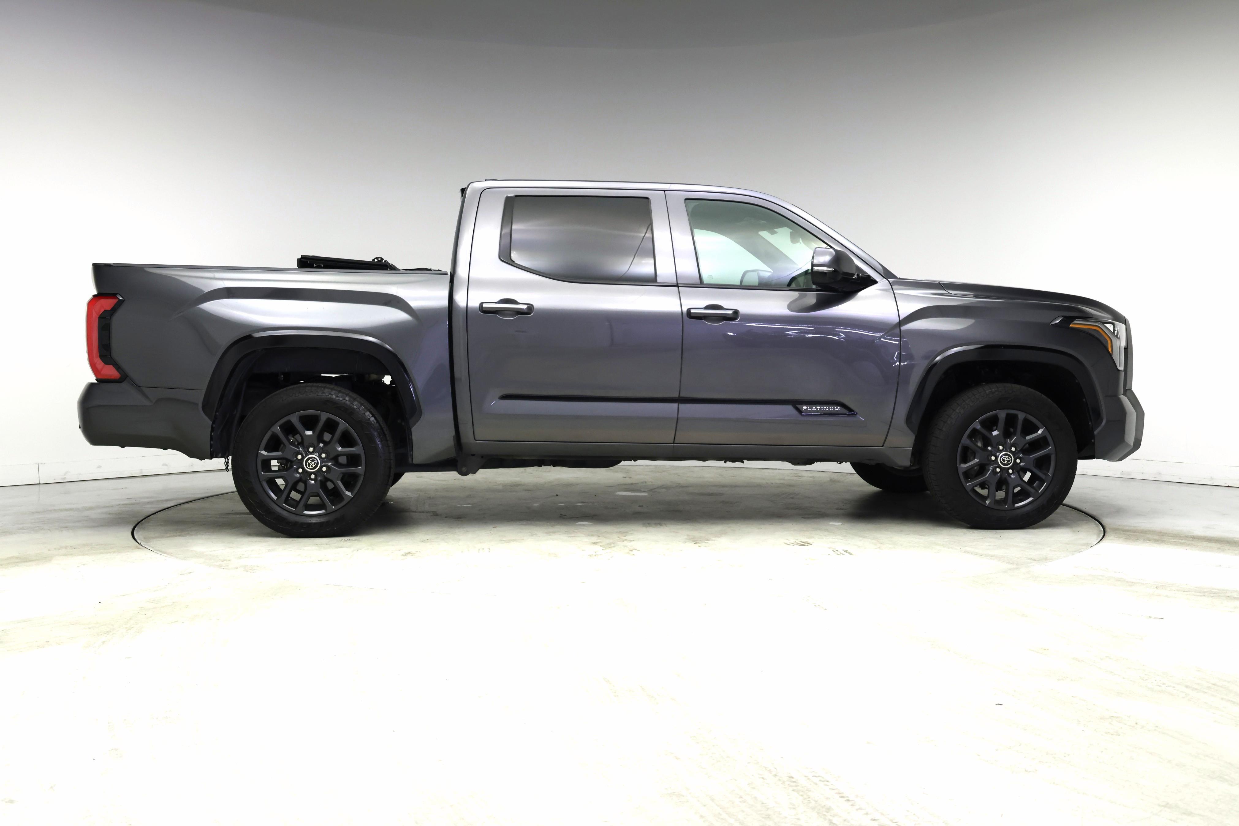 Thumbnail: 2022 Toyota Tundra - 7