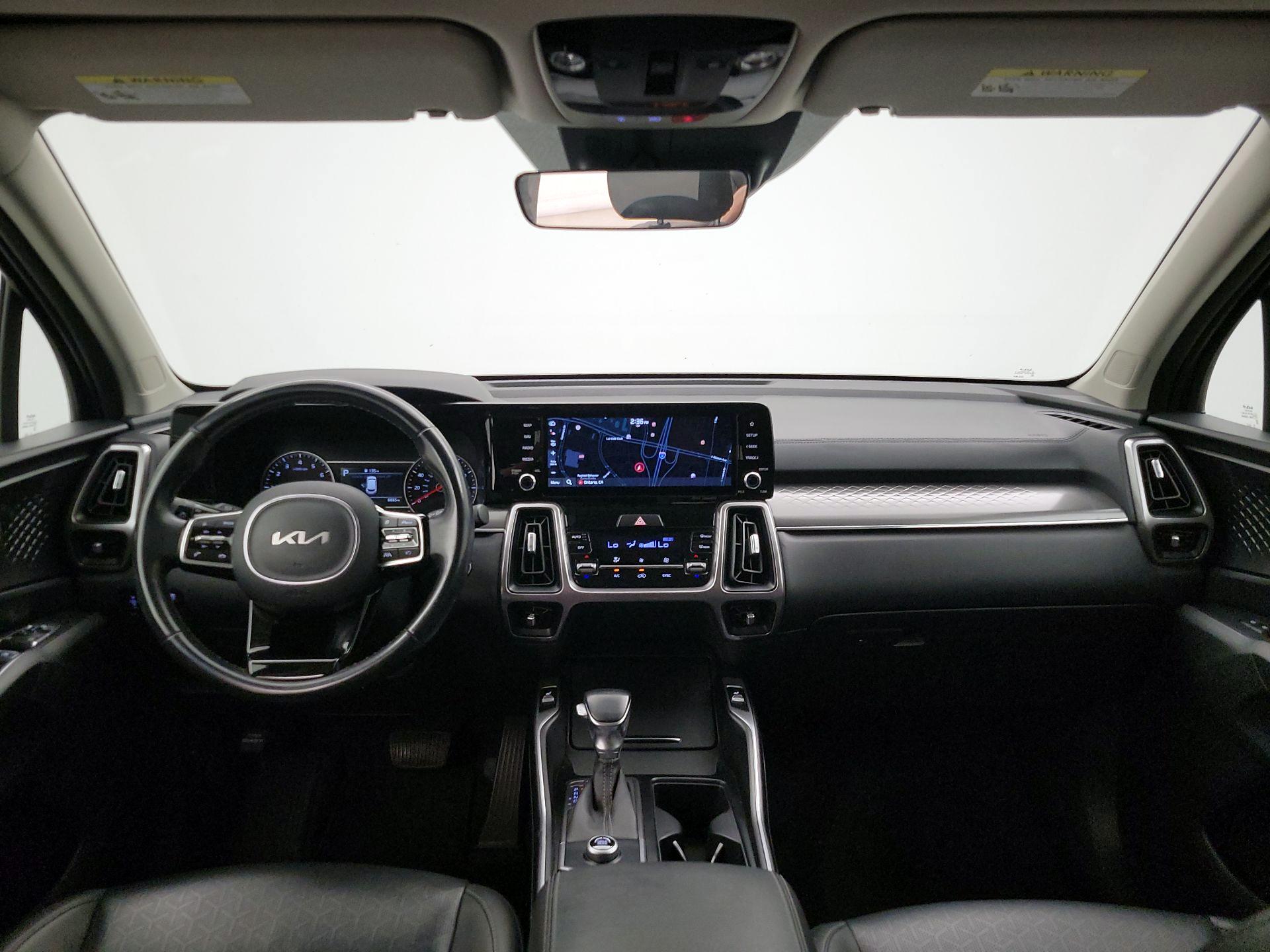 Thumbnail: 2023 Kia Sorento - 9