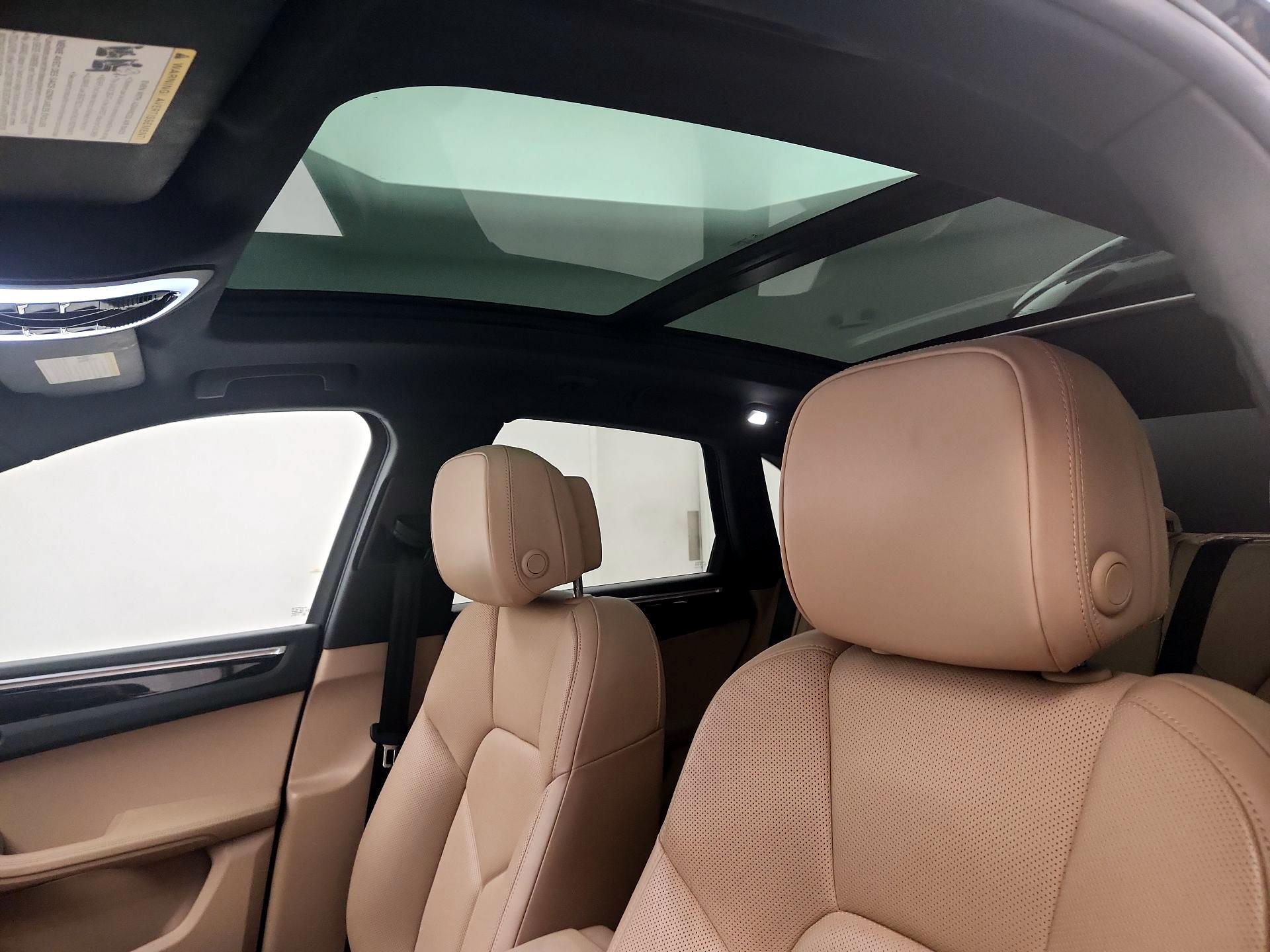 Thumbnail: 2019 Porsche Macan - 20