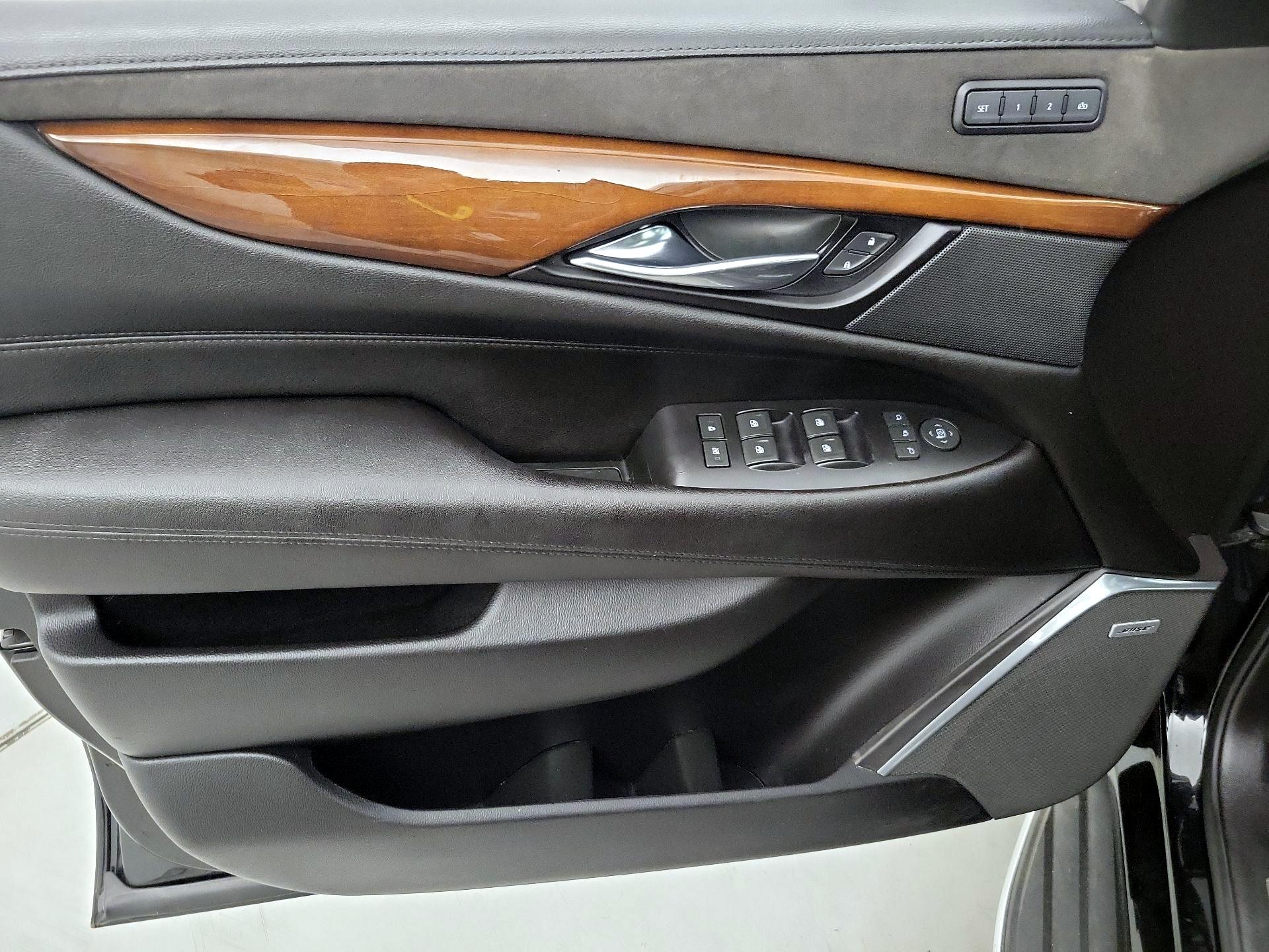 Thumbnail: 2019 Cadillac Escalade - 12