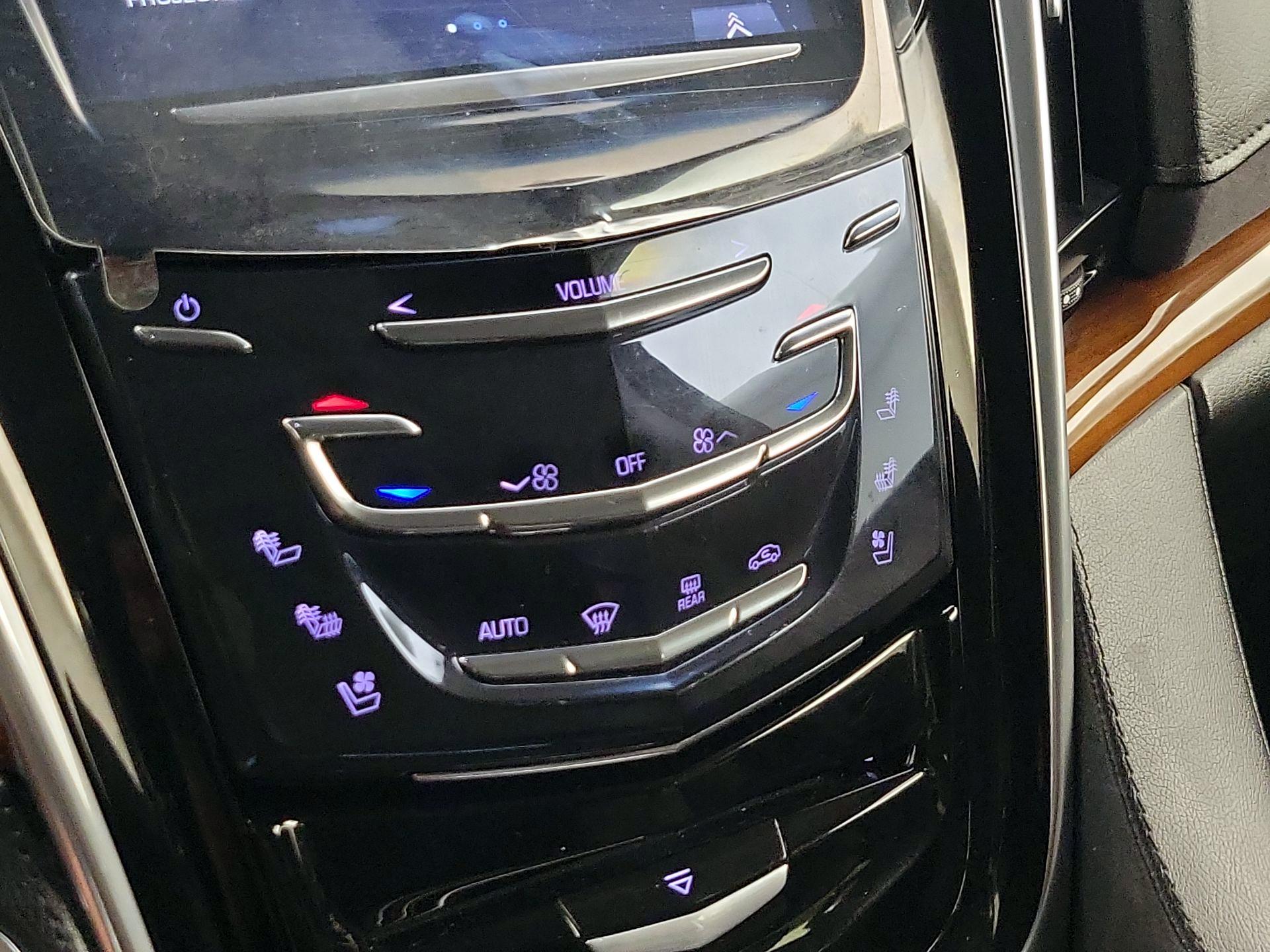 Thumbnail: 2019 Cadillac Escalade - 16