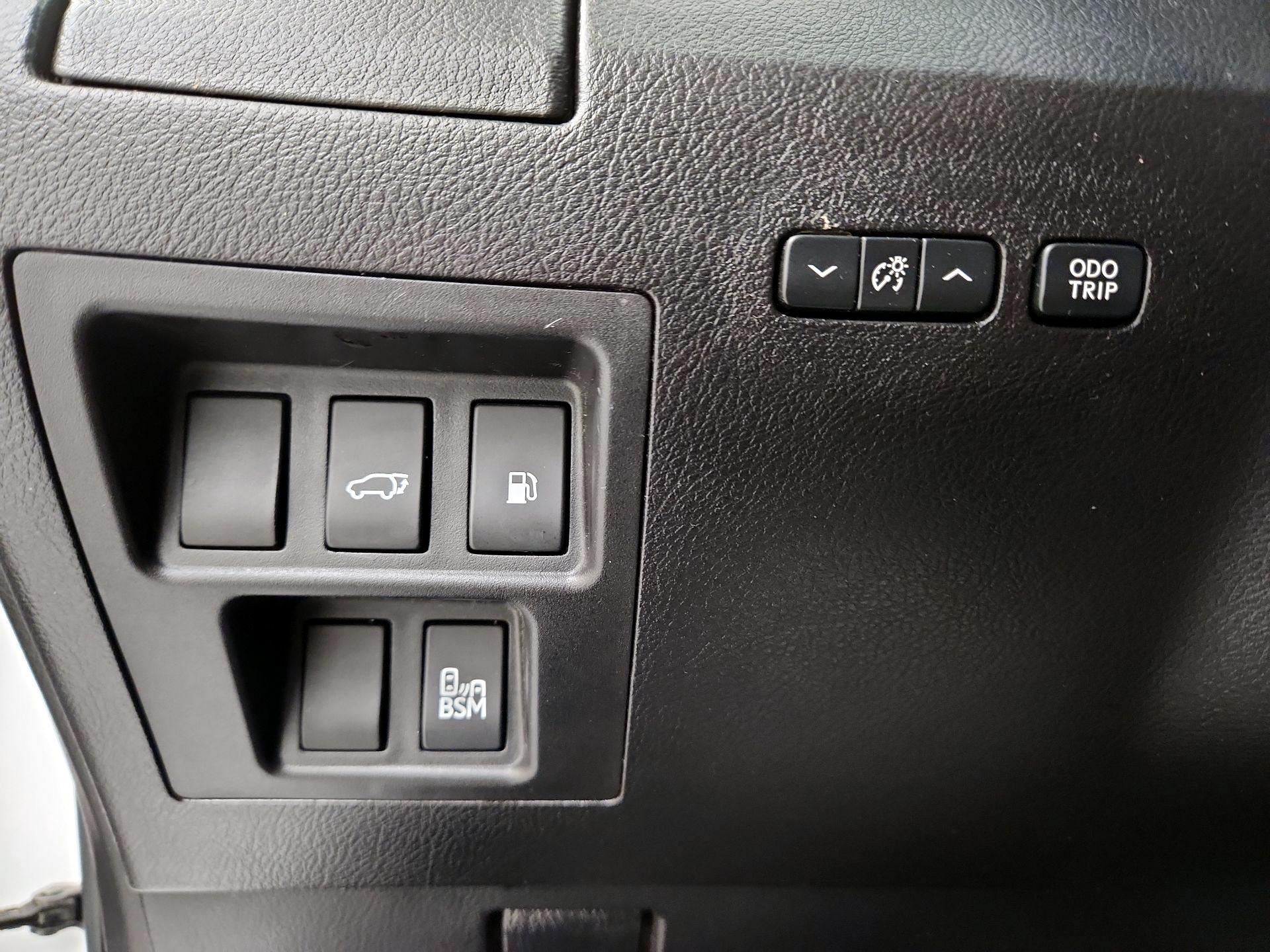 Thumbnail: 2014 Lexus RX - 13