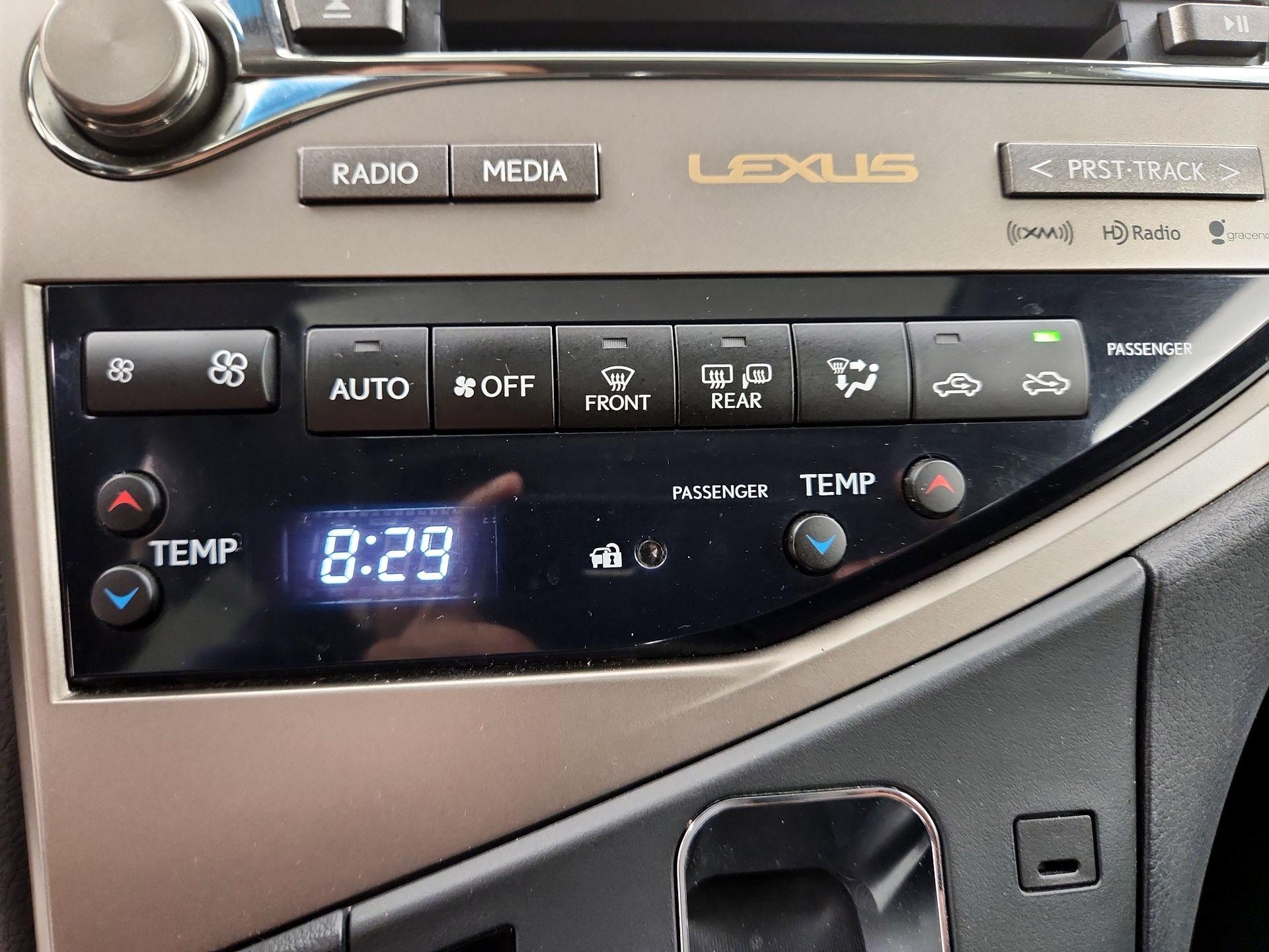 Thumbnail: 2014 Lexus RX - 17