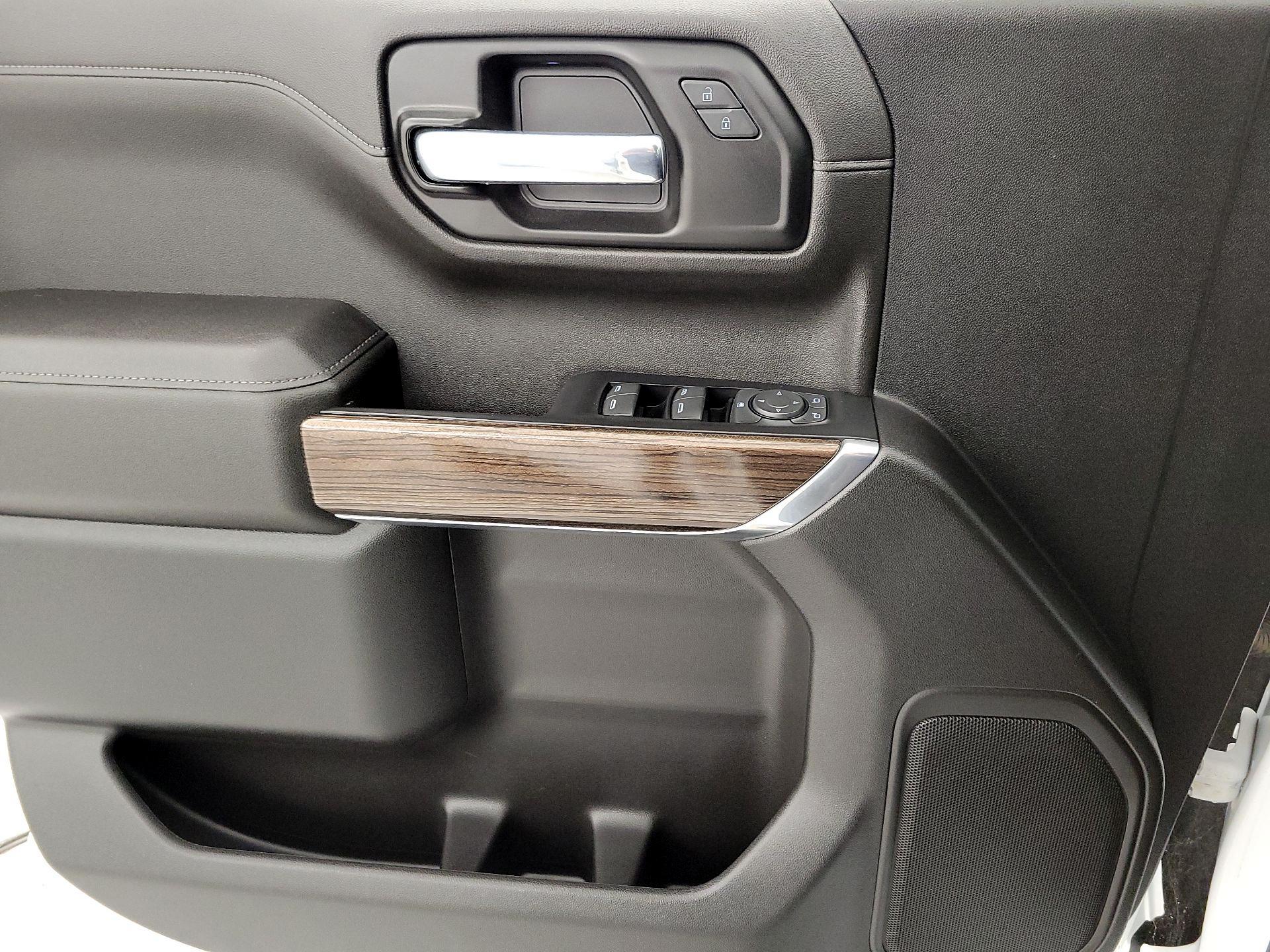 Thumbnail: 2022 Chevrolet Silverado 1500 - 12