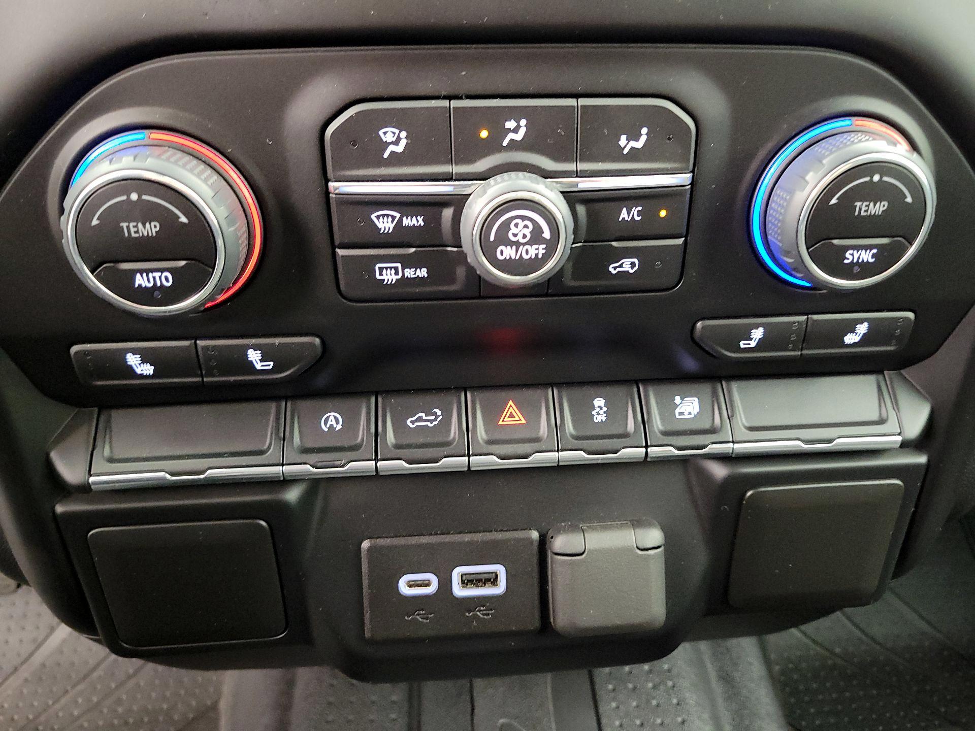 Thumbnail: 2022 Chevrolet Silverado 1500 - 16