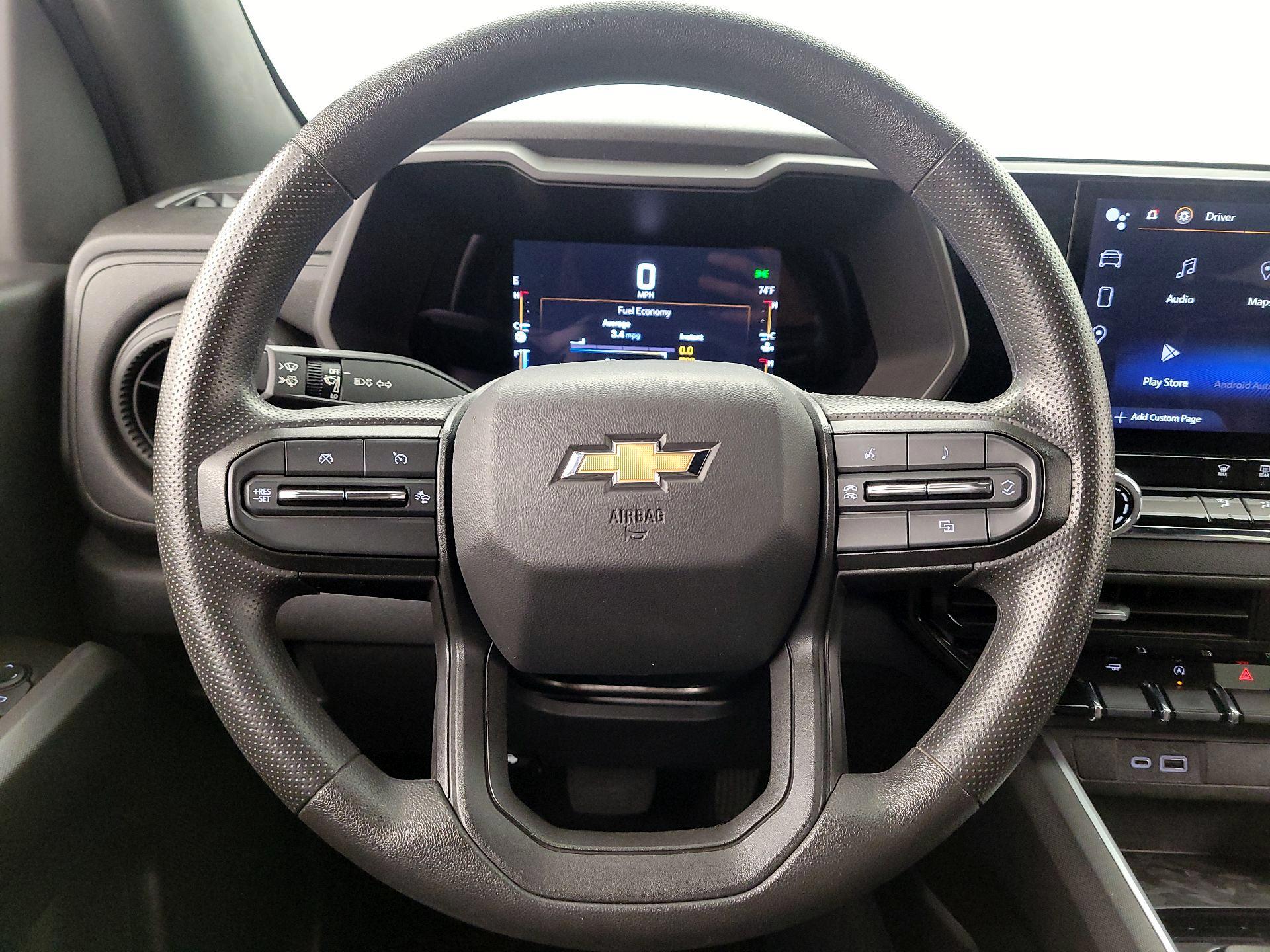 Thumbnail: 2023 Chevrolet Colorado - 9