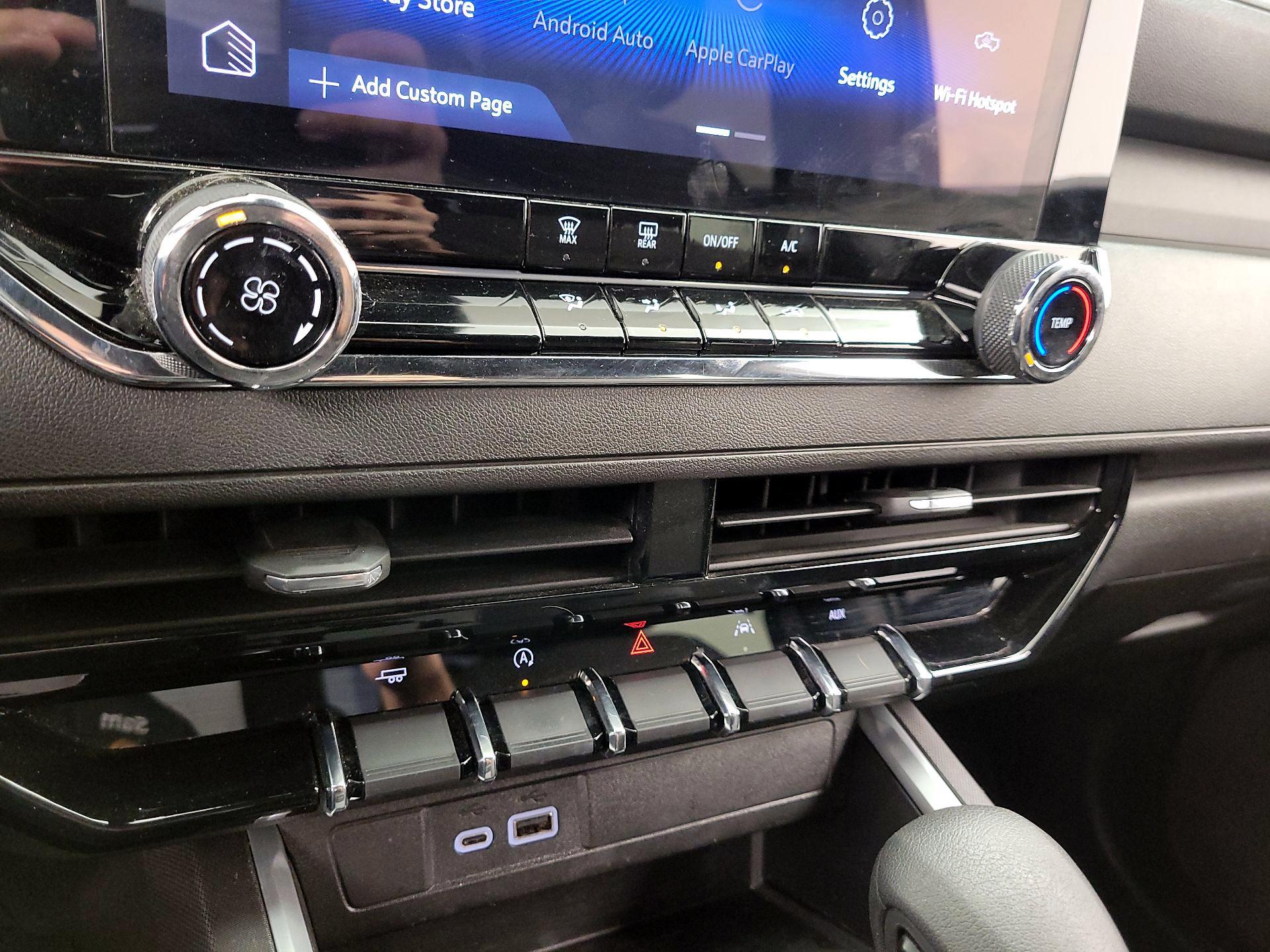 Thumbnail: 2023 Chevrolet Colorado - 16