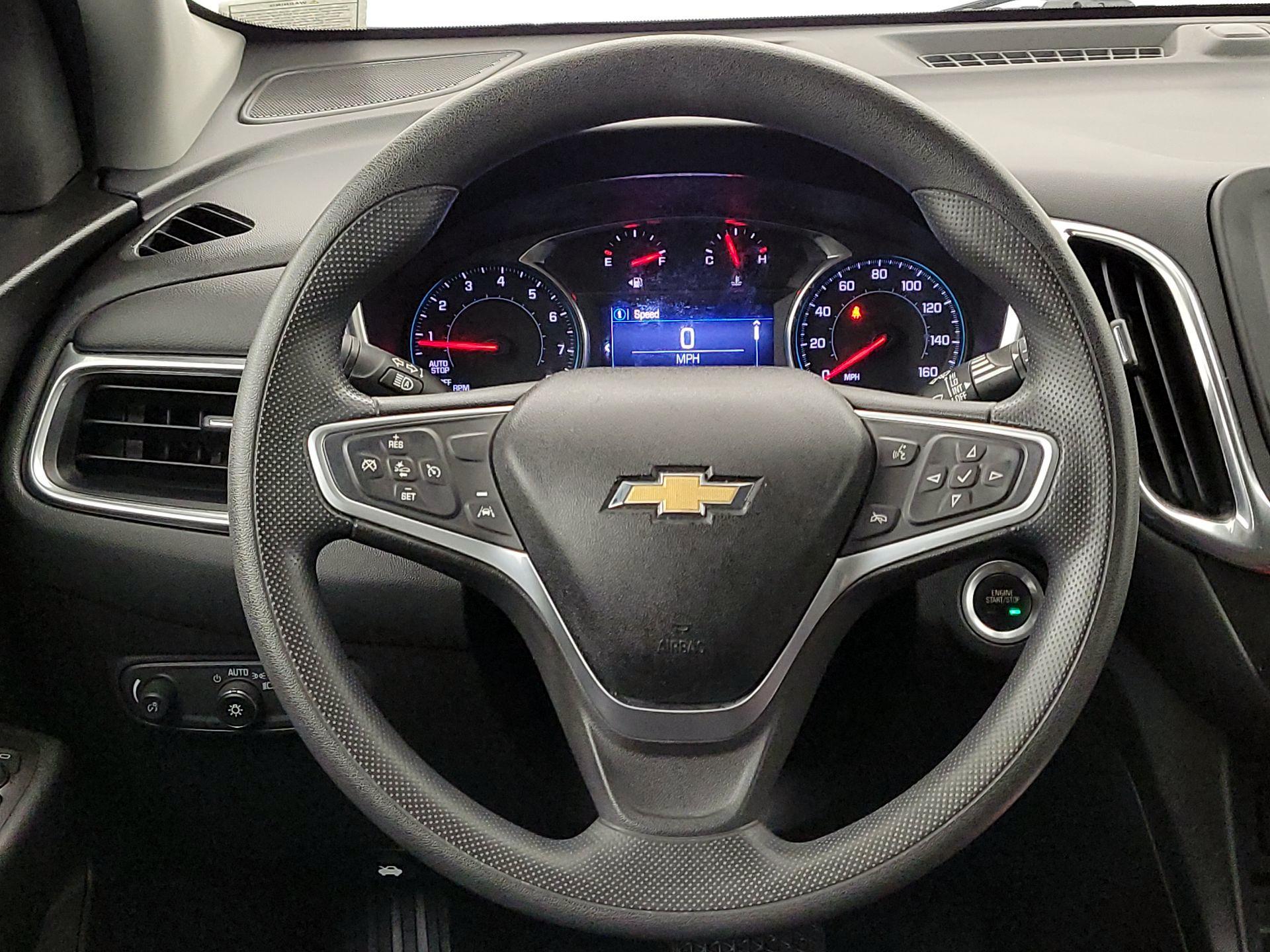 Thumbnail: 2022 Chevrolet Equinox - 10
