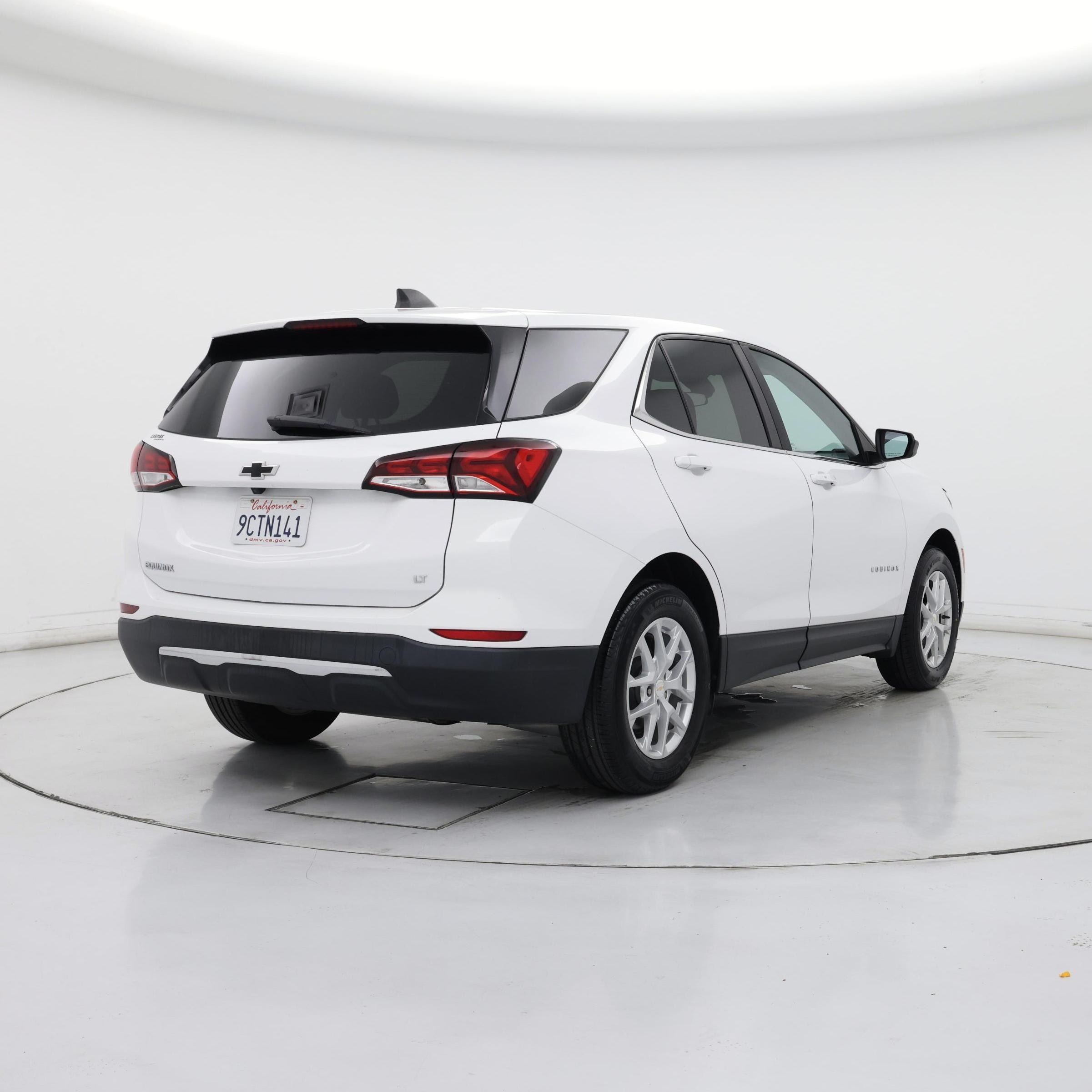 Thumbnail: 2022 Chevrolet Equinox - 8