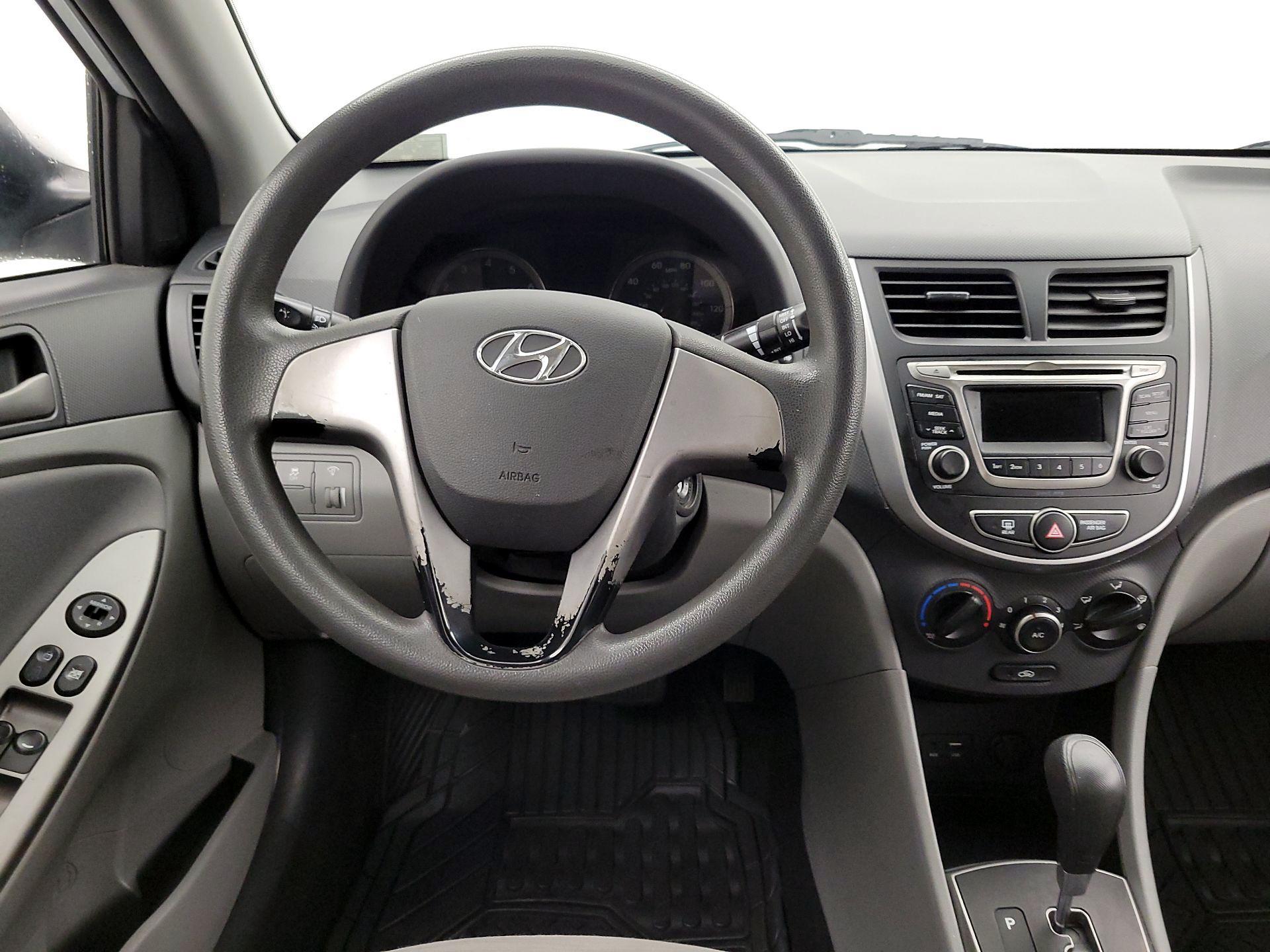Thumbnail: 2017 Hyundai Accent - 10