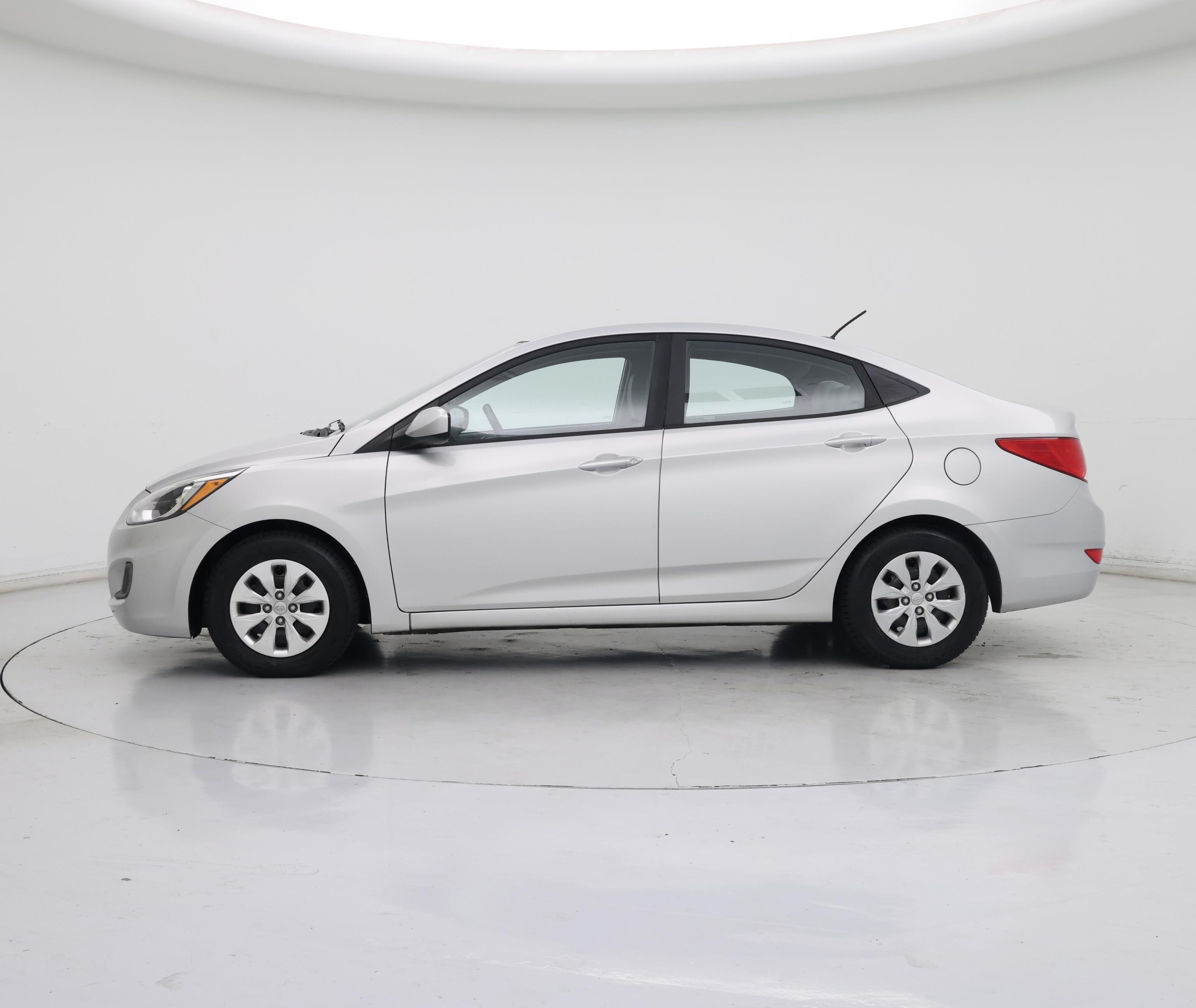 Thumbnail: 2017 Hyundai Accent - 3