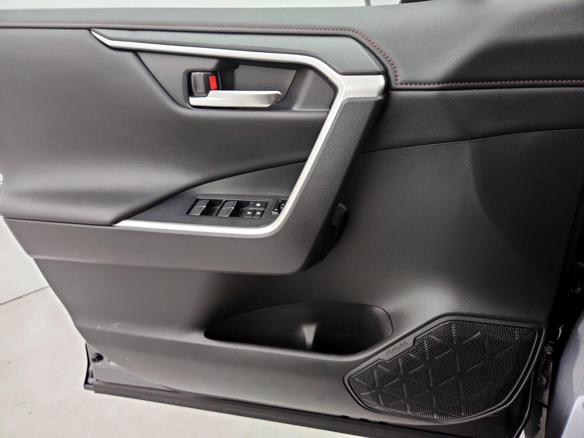 Thumbnail: 2023 Toyota RAV4 - 12