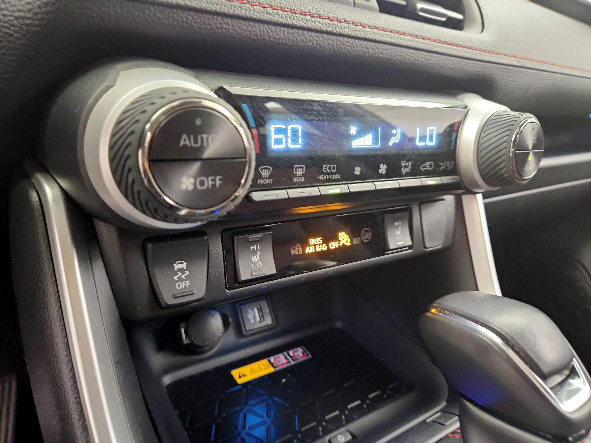Thumbnail: 2023 Toyota RAV4 - 16