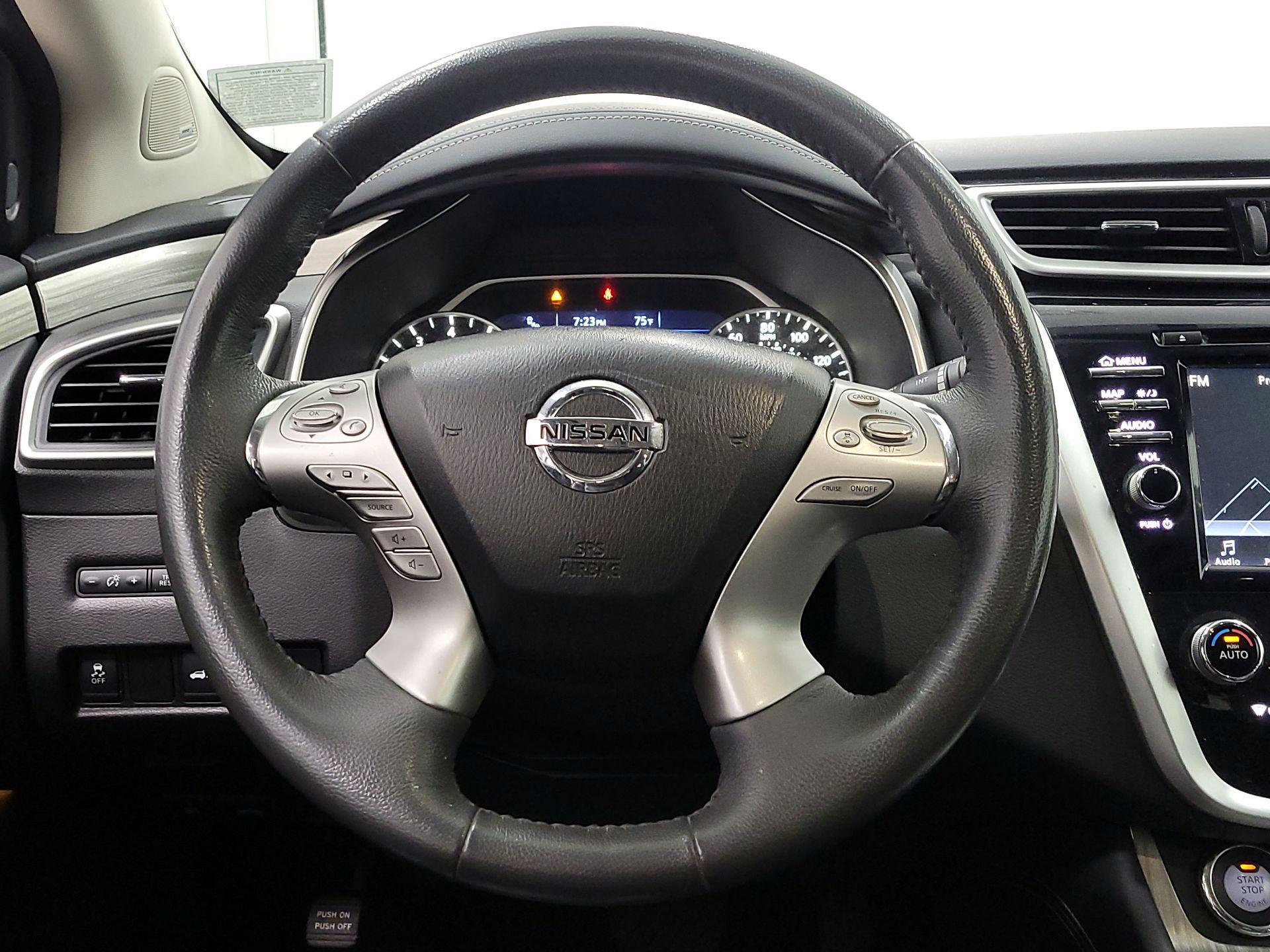Thumbnail: 2015 Nissan Murano - 10