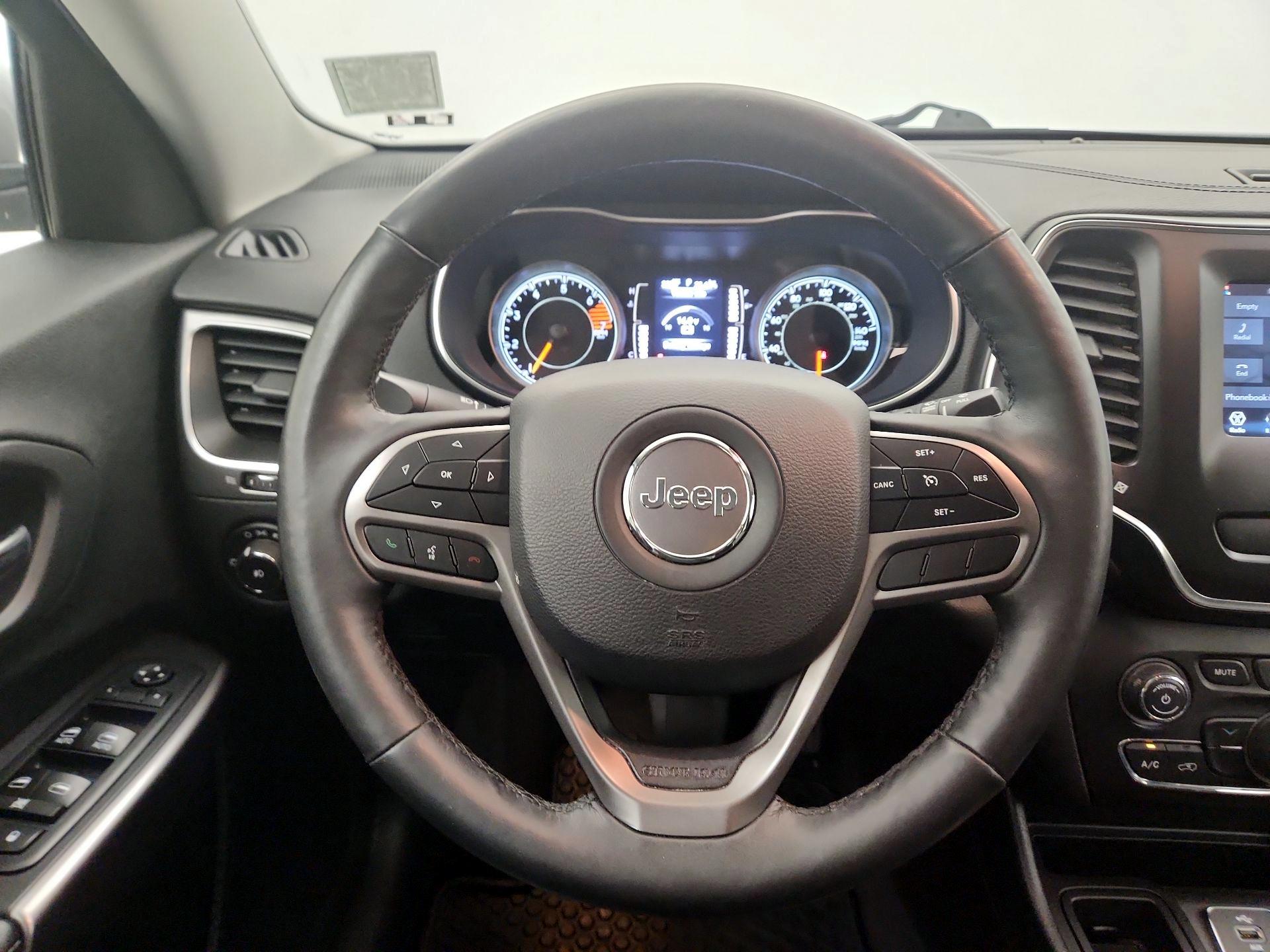 Thumbnail: 2019 Jeep Cherokee - 10