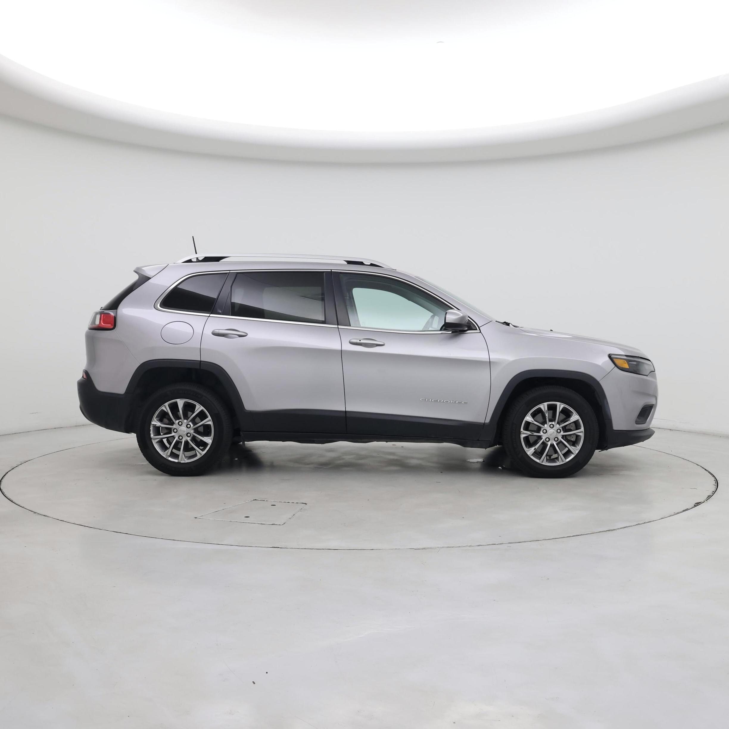 Thumbnail: 2019 Jeep Cherokee - 7
