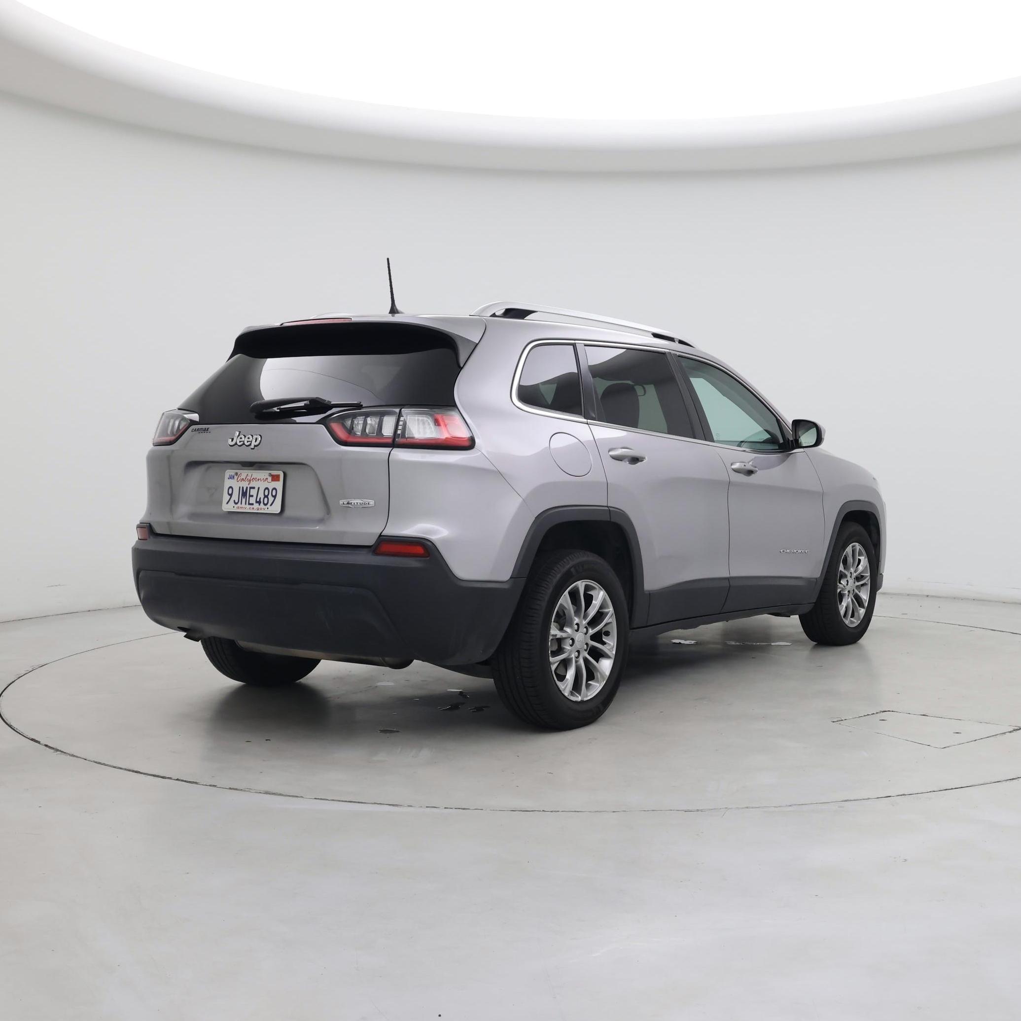 Thumbnail: 2019 Jeep Cherokee - 8