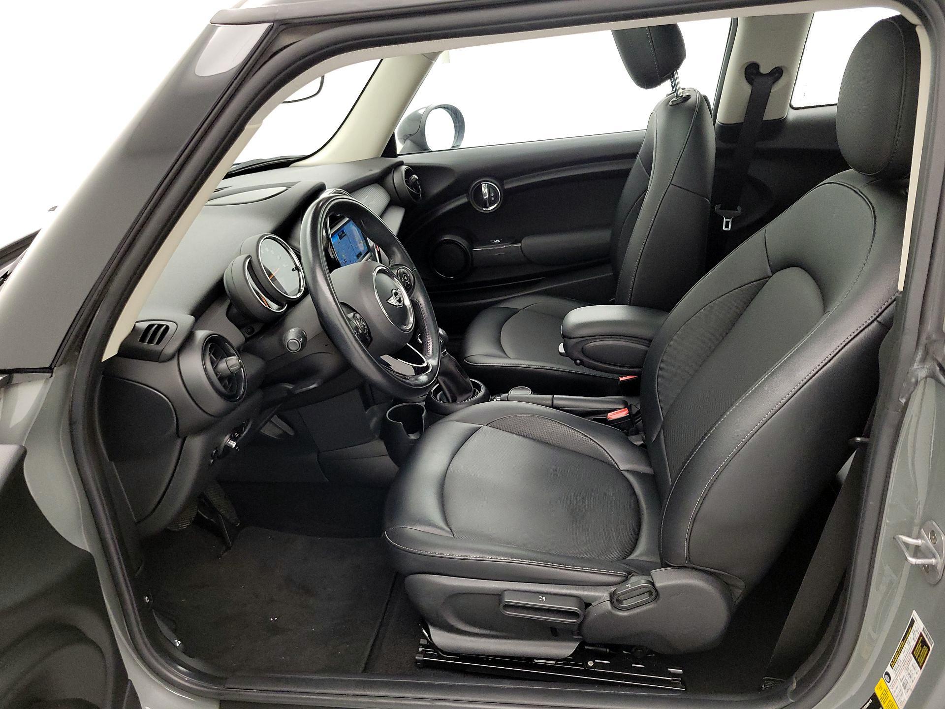 Thumbnail: 2018 MINI Cooper Hardtop - 11