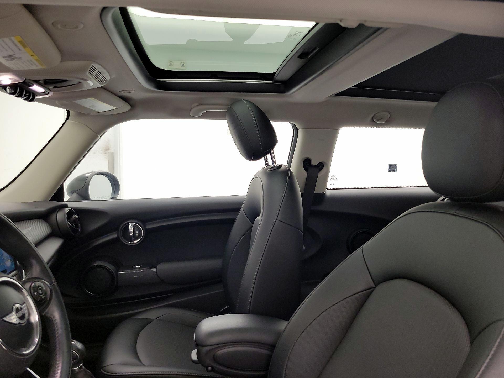 Thumbnail: 2018 MINI Cooper Hardtop - 18