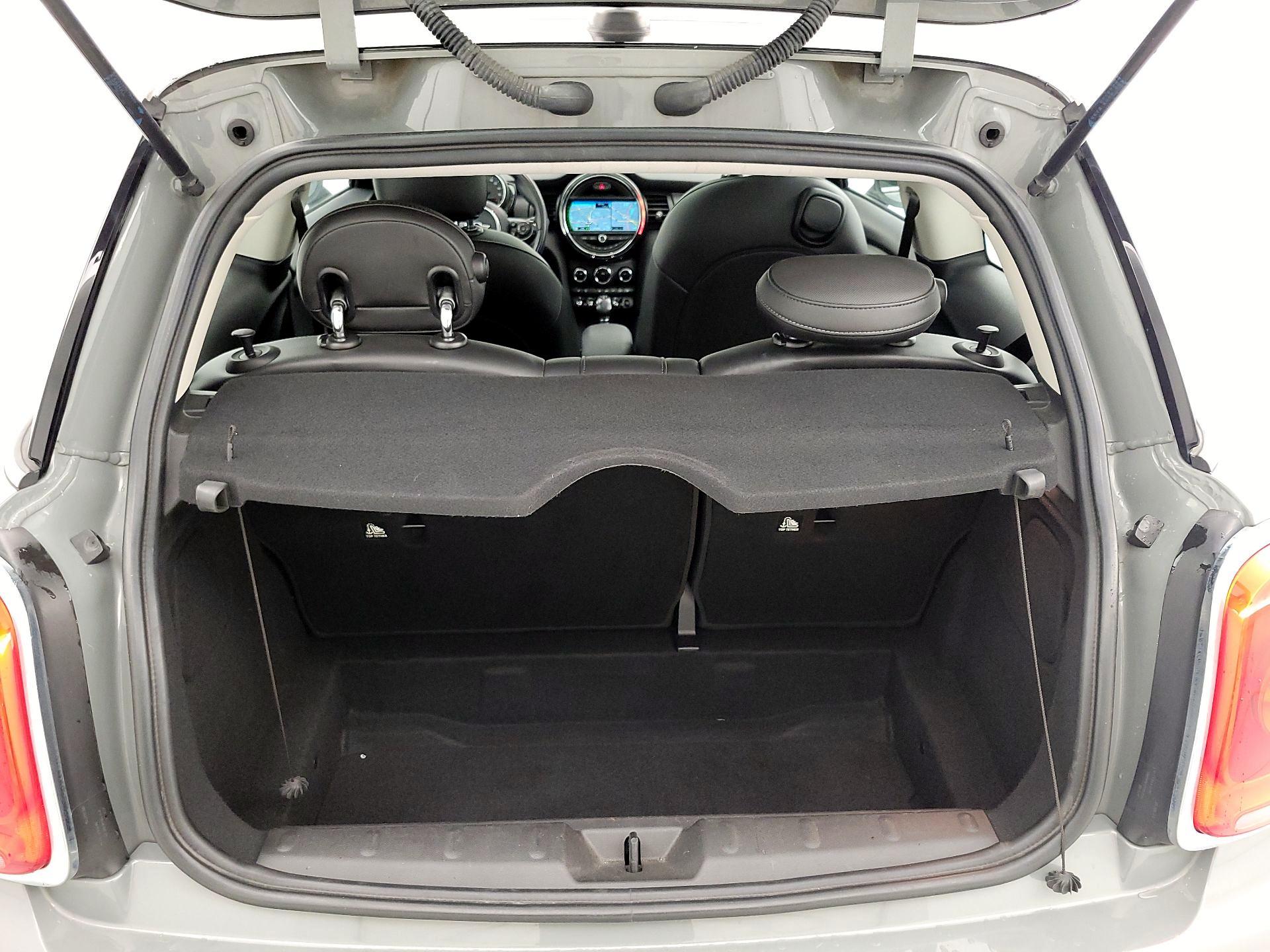 Thumbnail: 2018 MINI Cooper Hardtop - 20