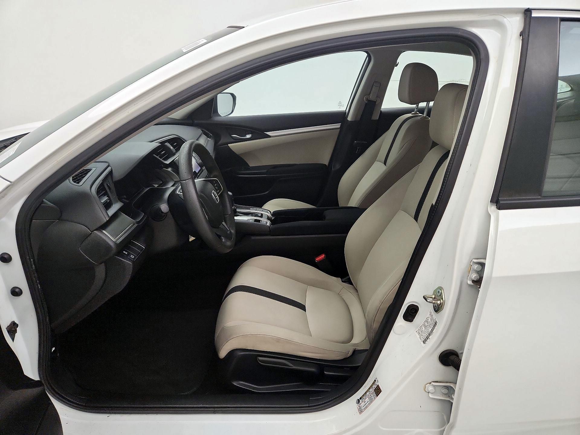 Thumbnail: 2016 Honda Civic - 11