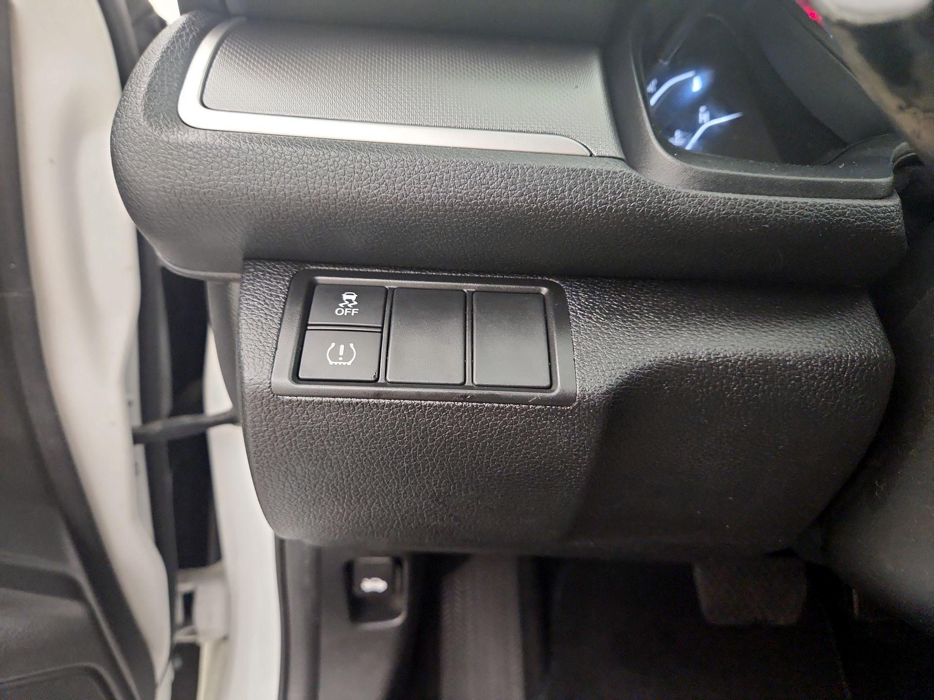 Thumbnail: 2016 Honda Civic - 13