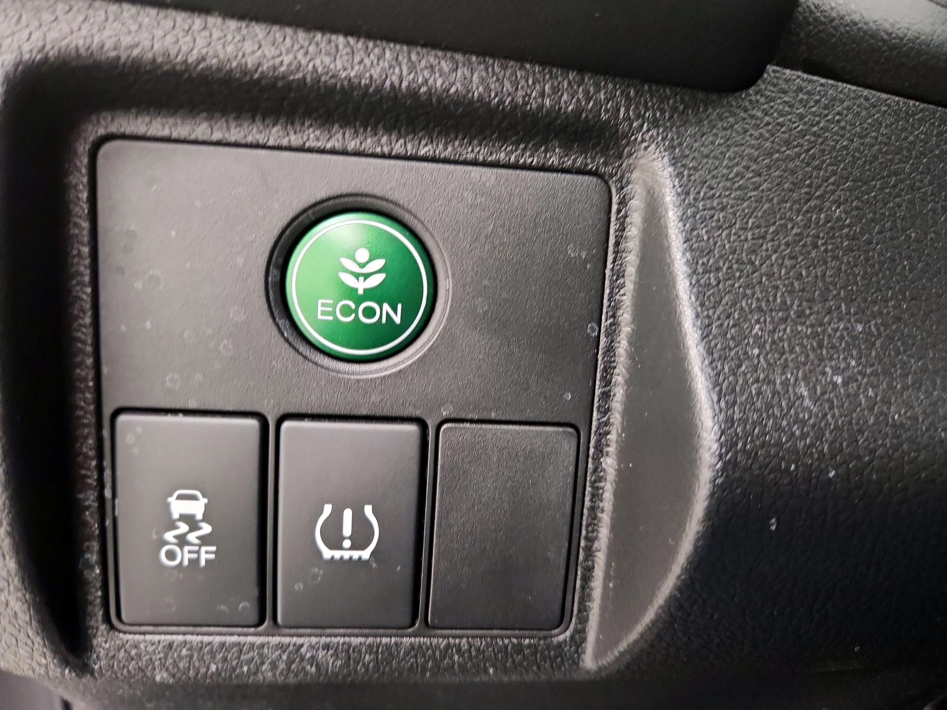 Thumbnail: 2016 Honda HR-V - 13