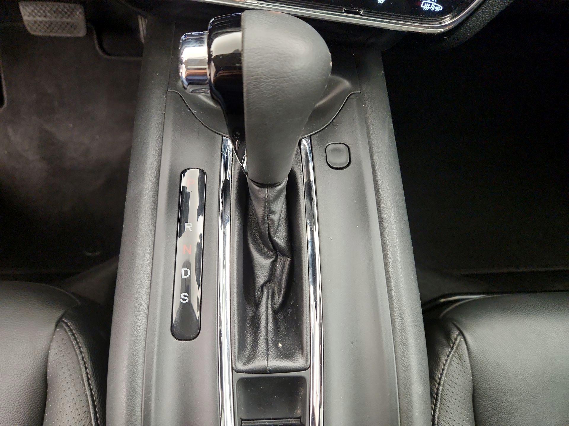 Thumbnail: 2016 Honda HR-V - 18
