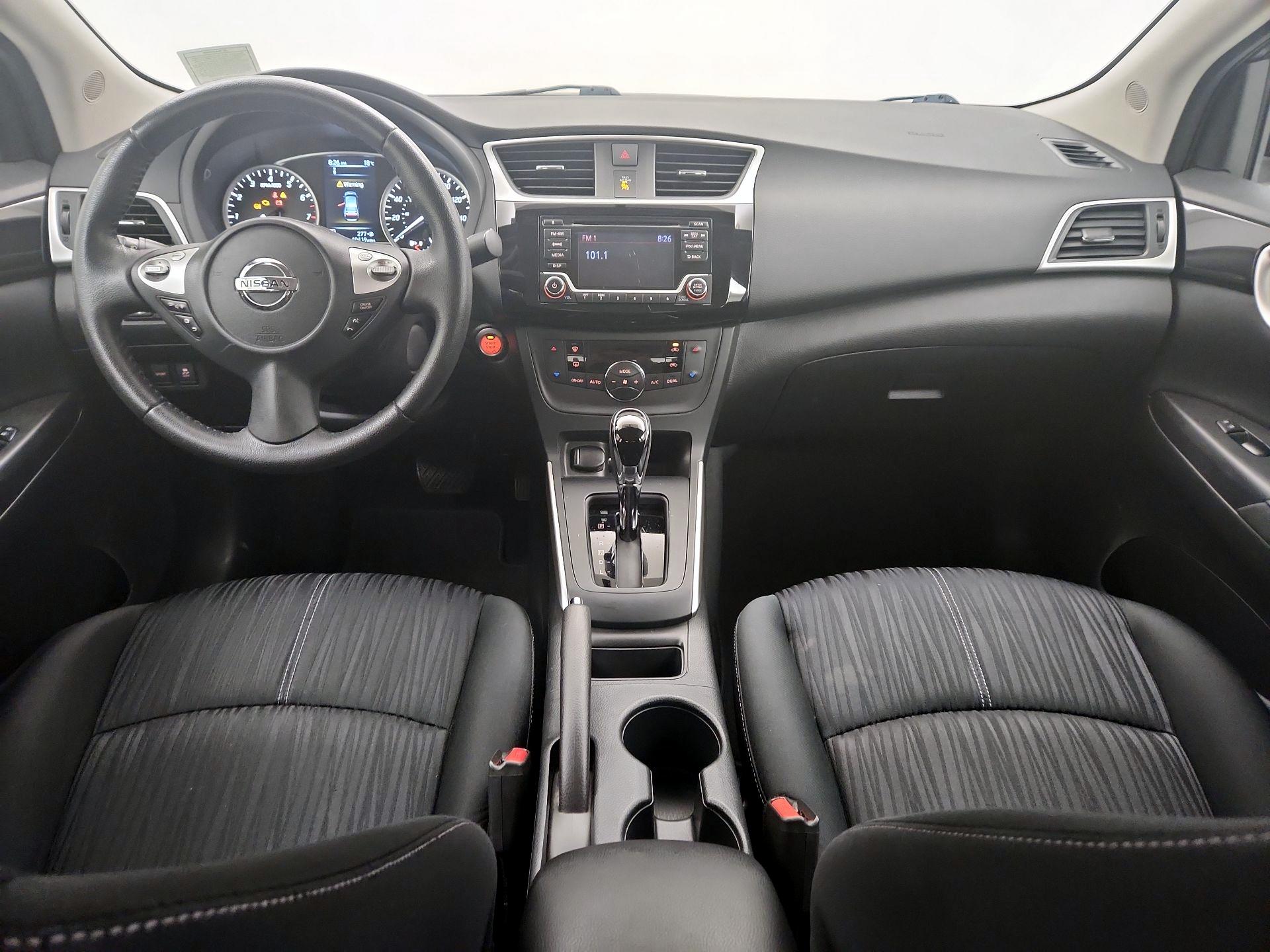 Thumbnail: 2018 Nissan Sentra - 9