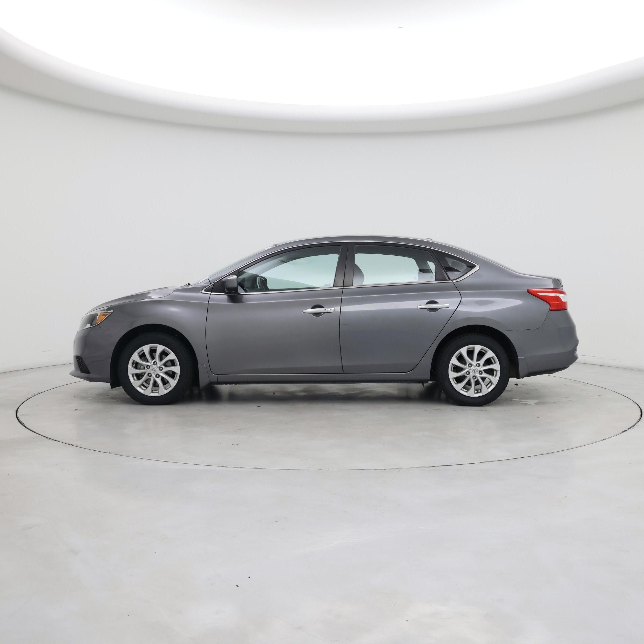 Thumbnail: 2018 Nissan Sentra - 3