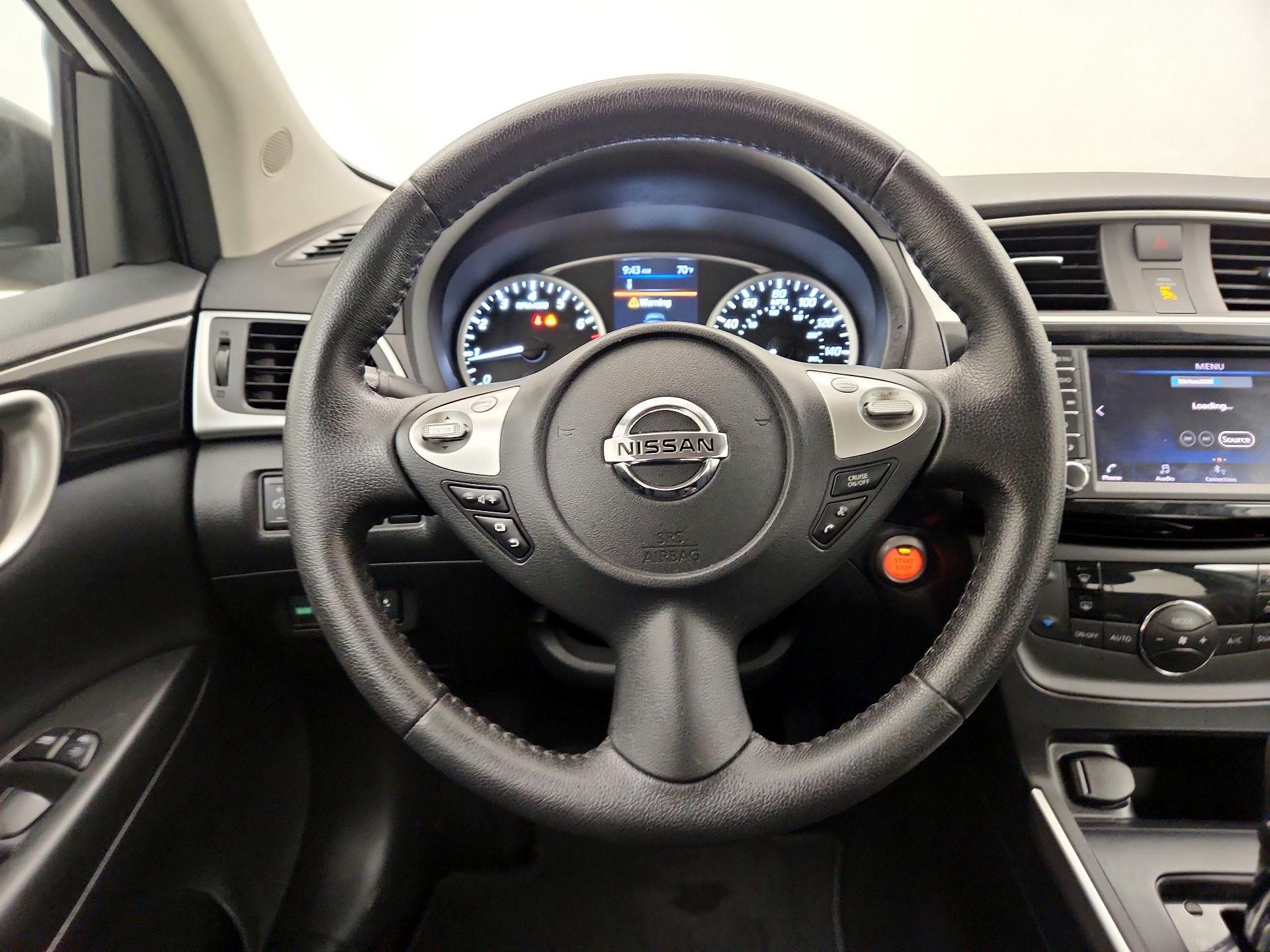 Thumbnail: 2019 Nissan Sentra - 10