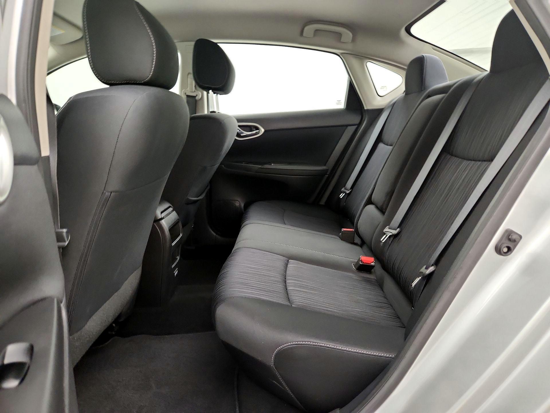 Thumbnail: 2019 Nissan Sentra - 19