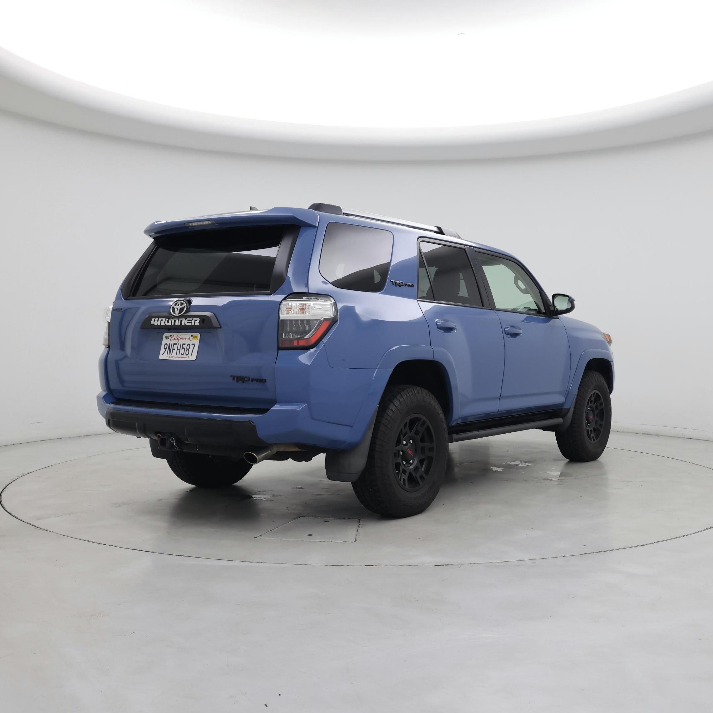 Thumbnail: 2018 Toyota 4Runner - 8