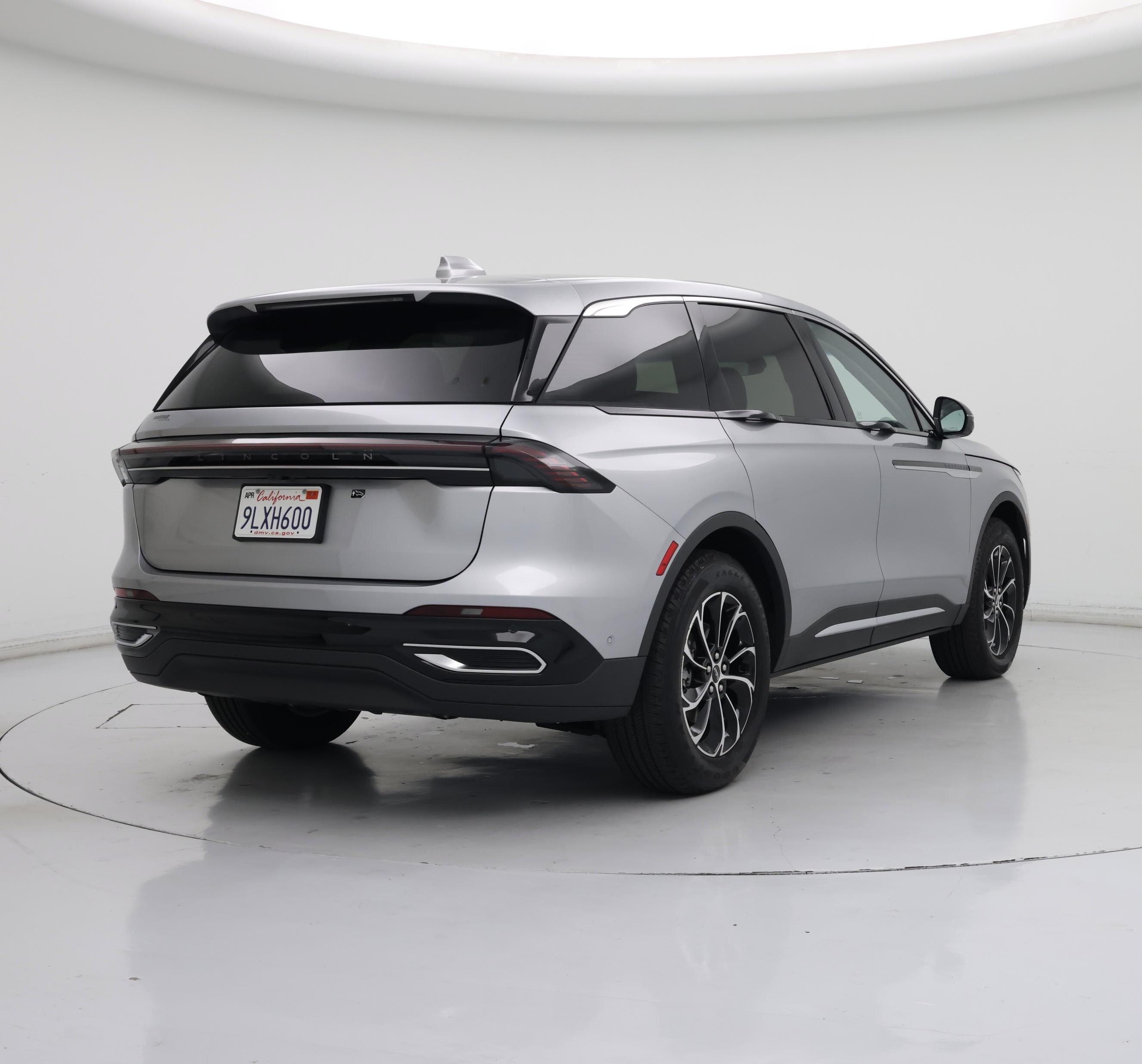 Thumbnail: 2024 Lincoln Nautilus - 8
