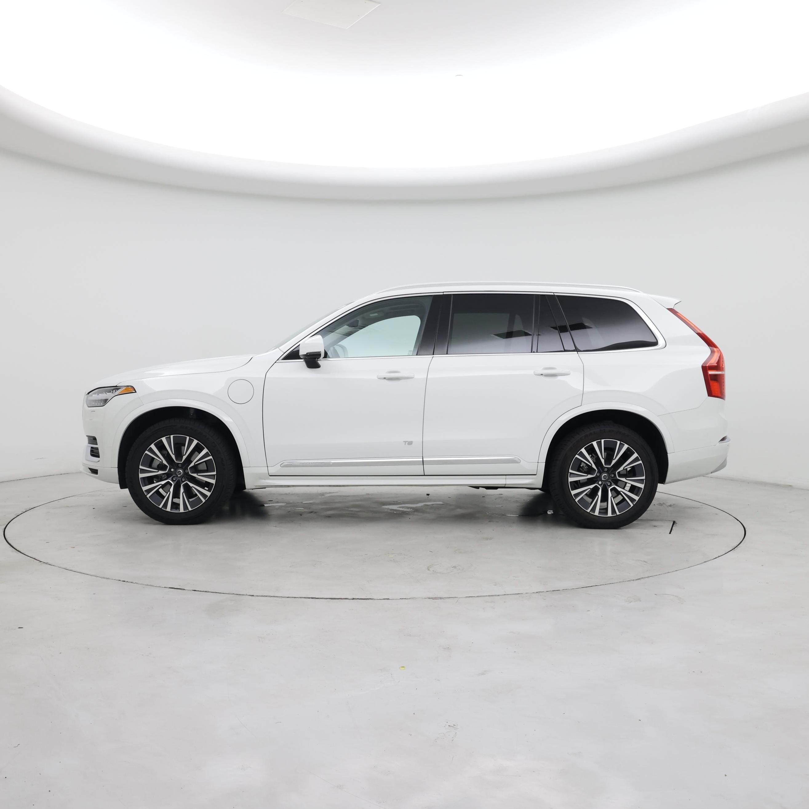 Thumbnail: 2022 Volvo XC90 - 3