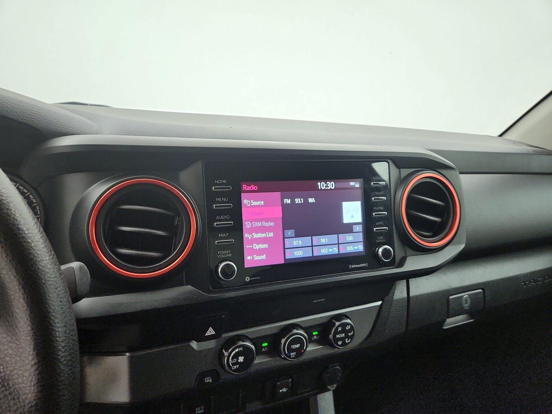 Thumbnail: 2022 Toyota Tacoma - 15