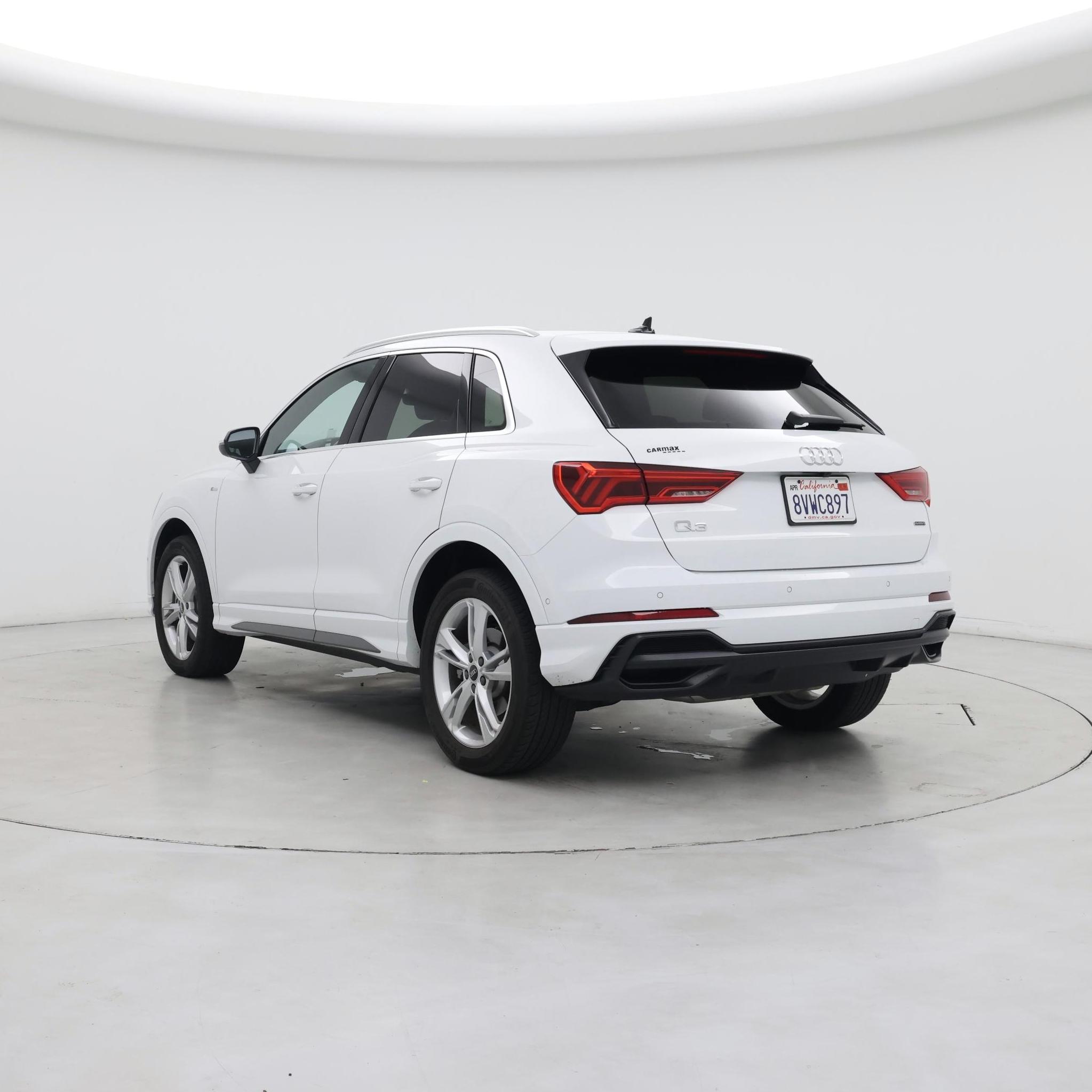 Thumbnail: 2021 Audi Q3 - 2