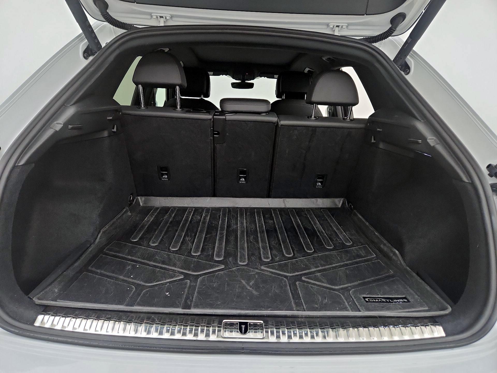 Thumbnail: 2021 Audi Q3 - 20