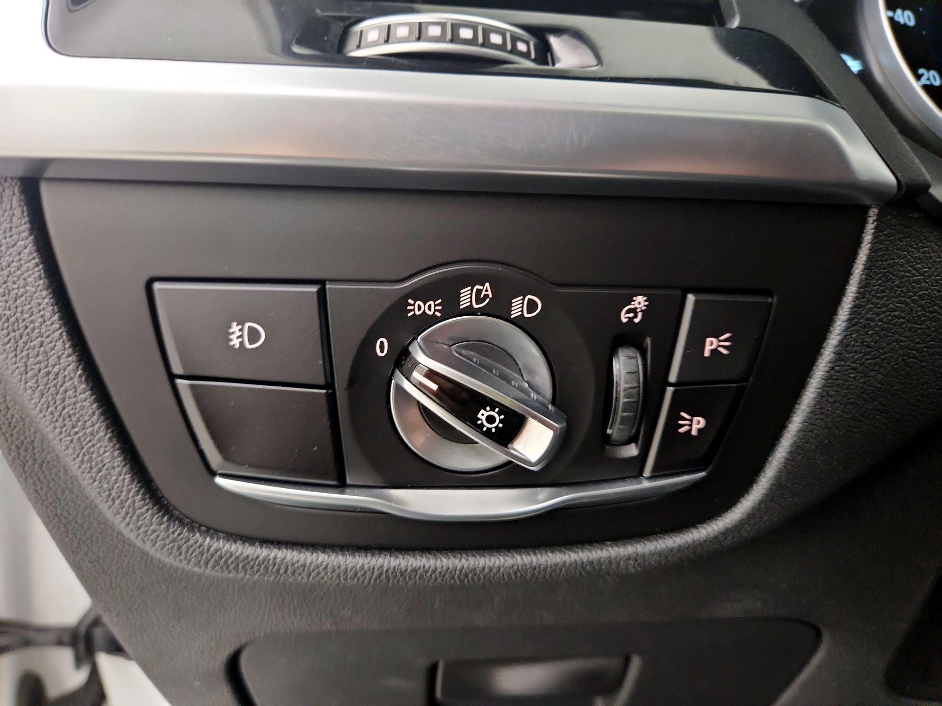 Thumbnail: 2019 BMW X3 - 13