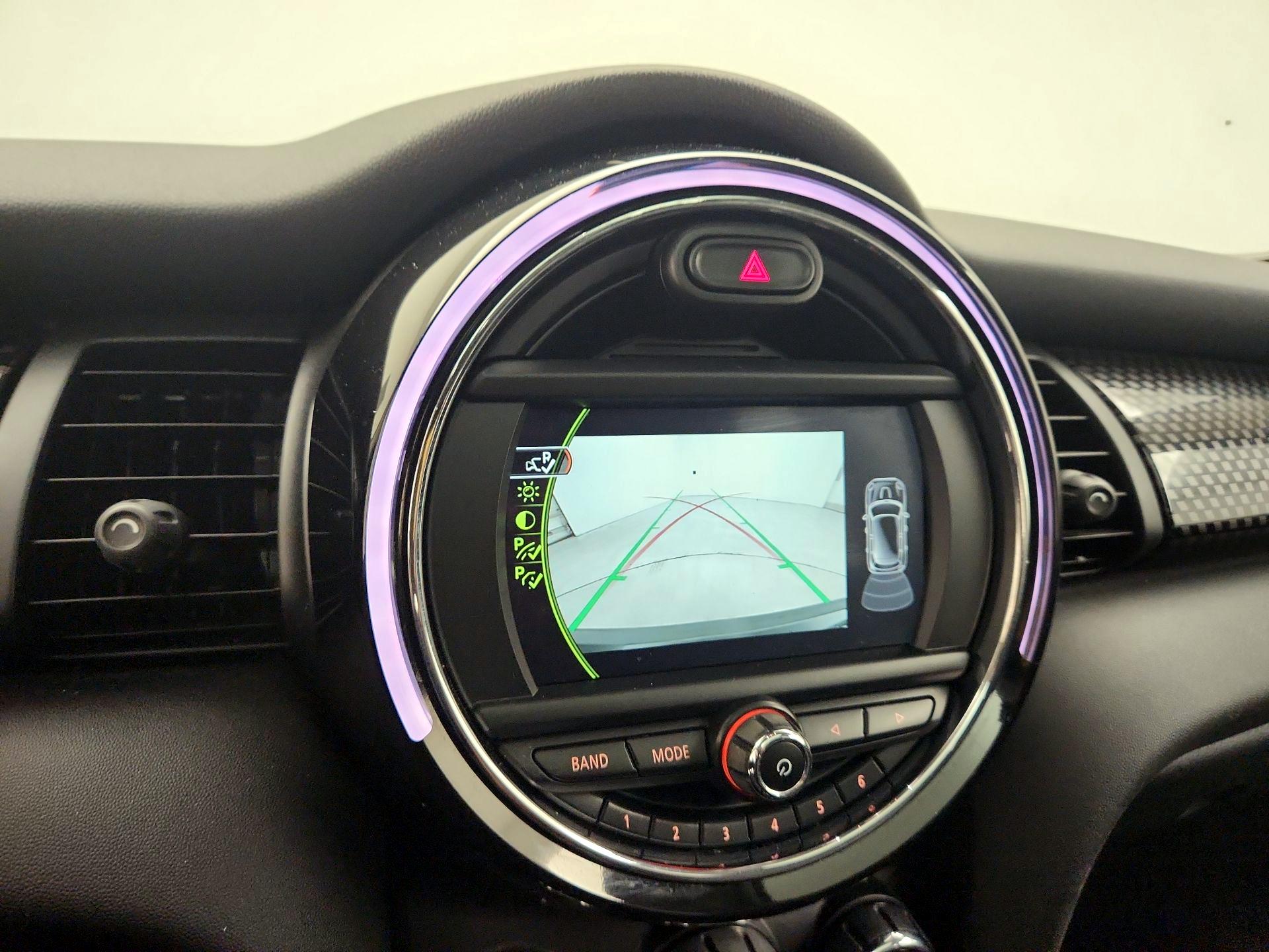 Thumbnail: 2017 MINI Cooper Hardtop - 14