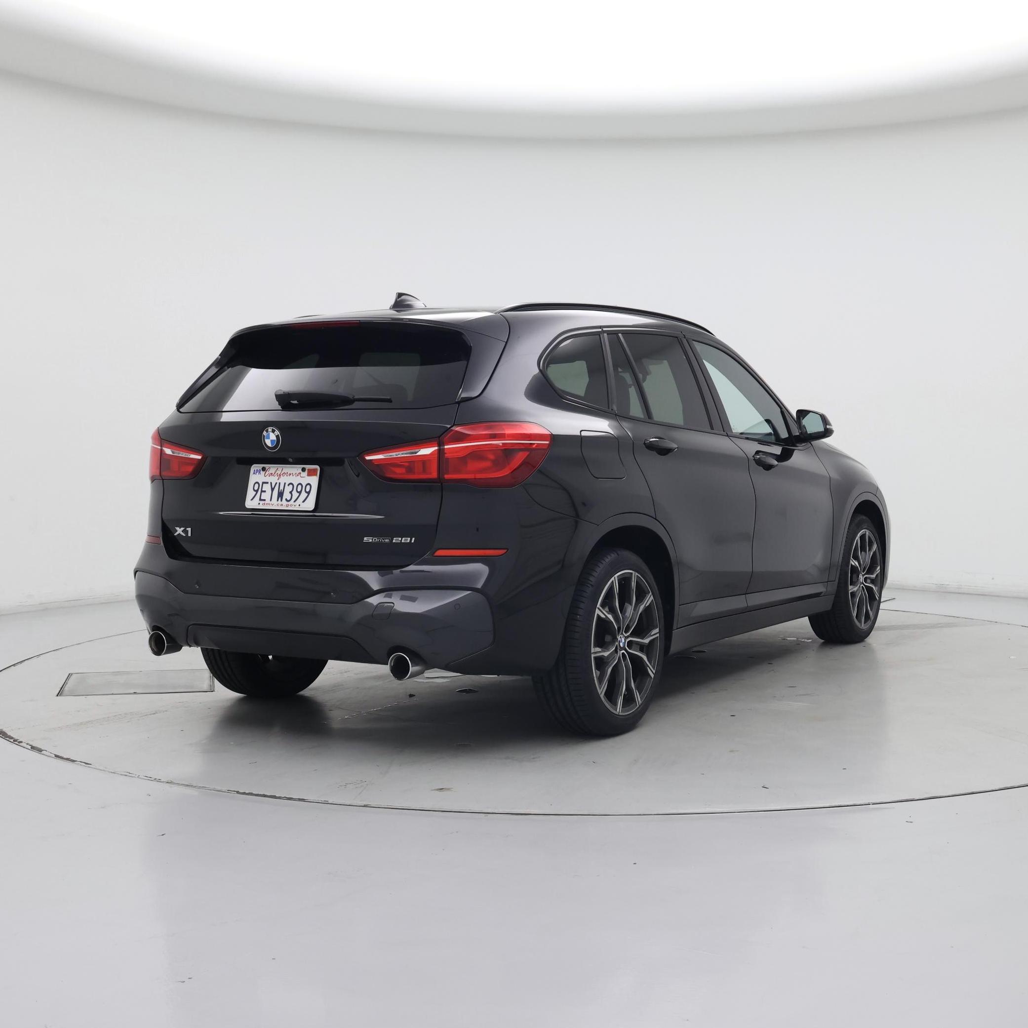 Thumbnail: 2020 BMW X1 - 8