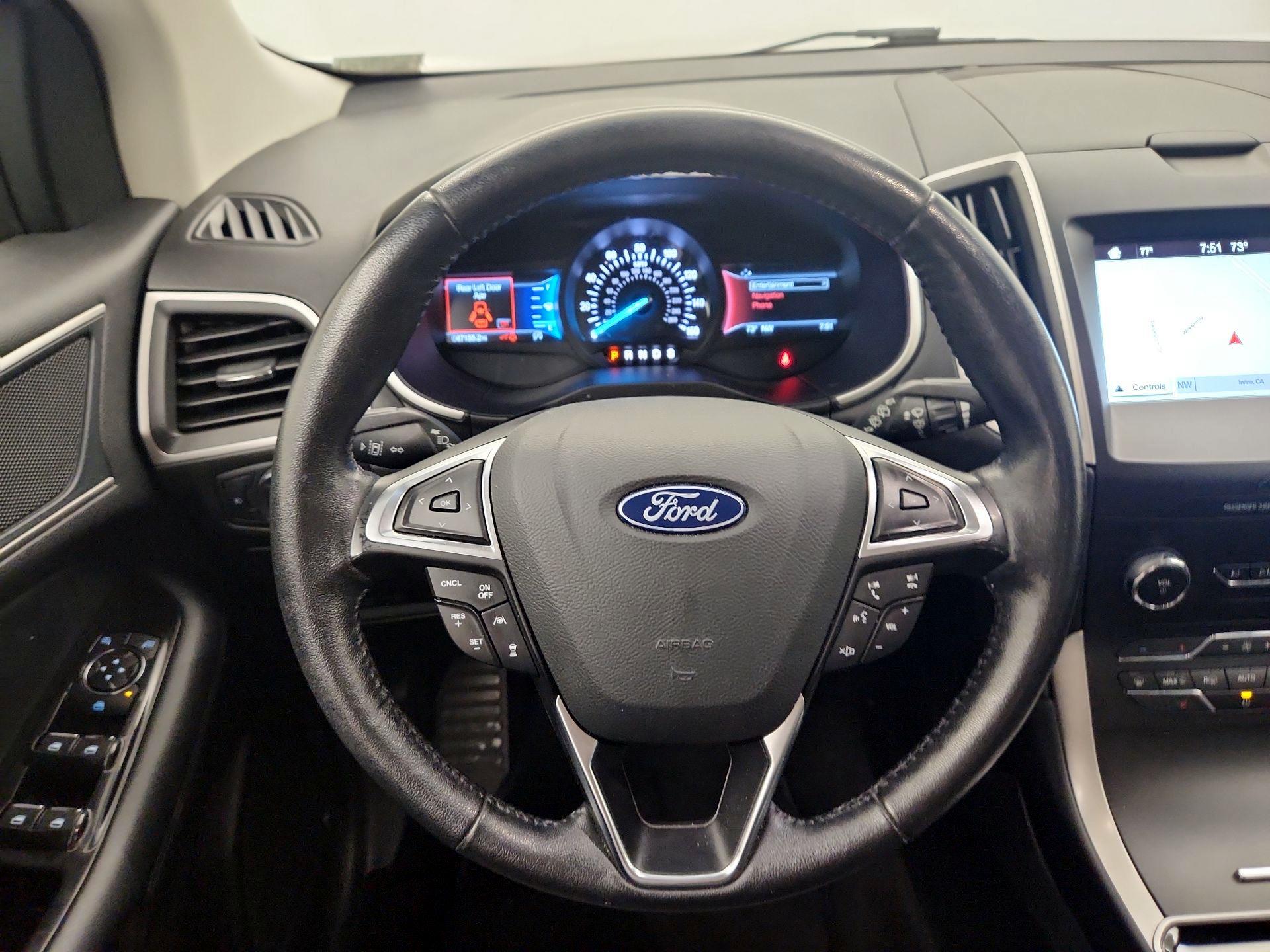 Thumbnail: 2019 Ford Edge - 10