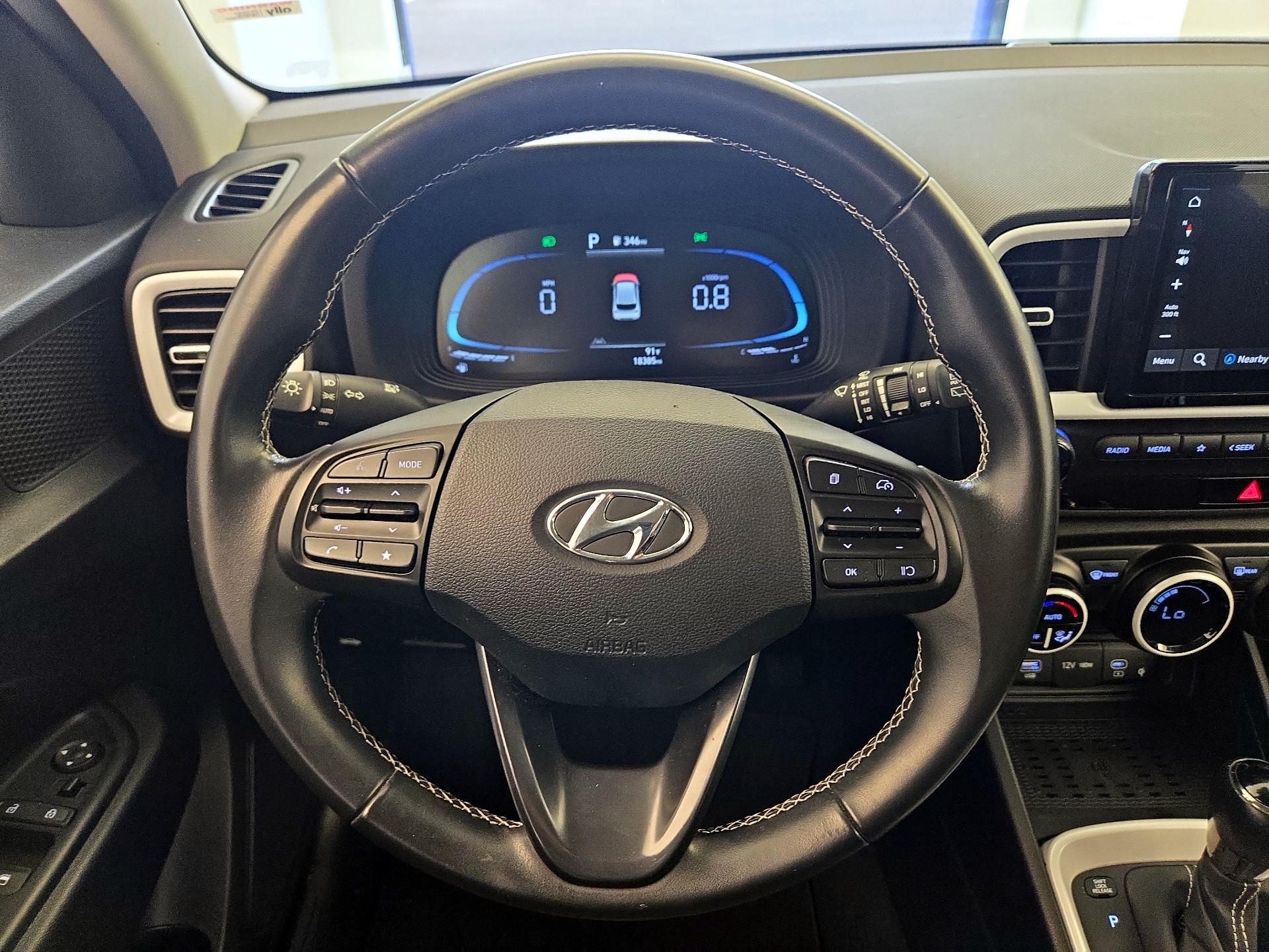 Thumbnail: 2023 Hyundai Venue - 10