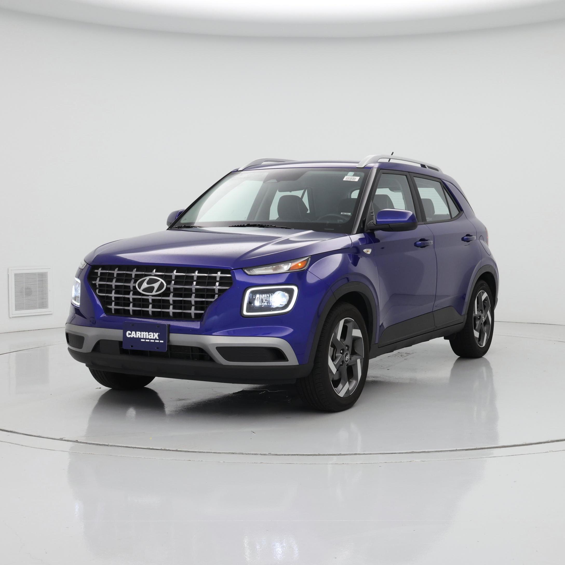 Thumbnail: 2023 Hyundai Venue - 4