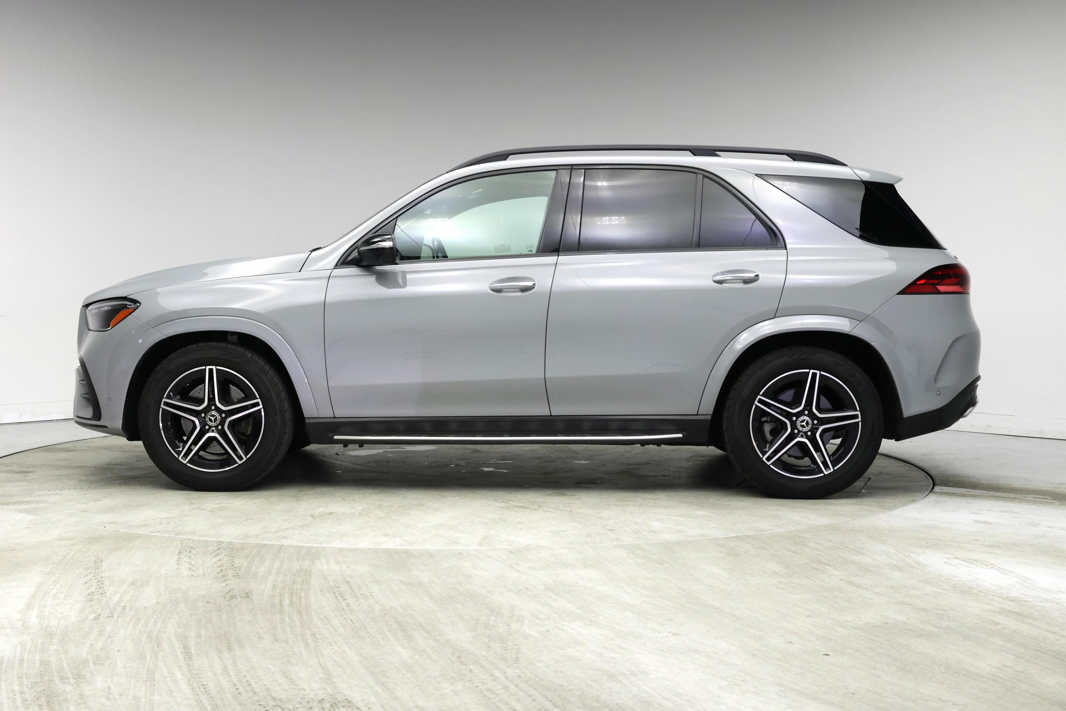 Thumbnail: 2024 Mercedes-Benz GLE - 3